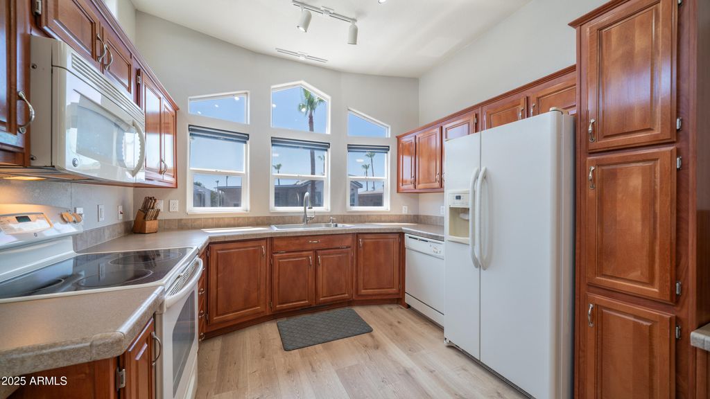 Photo of 241 Aquamarine Drive, Apache Junction, AZ 85119 (MLS # 6916962)