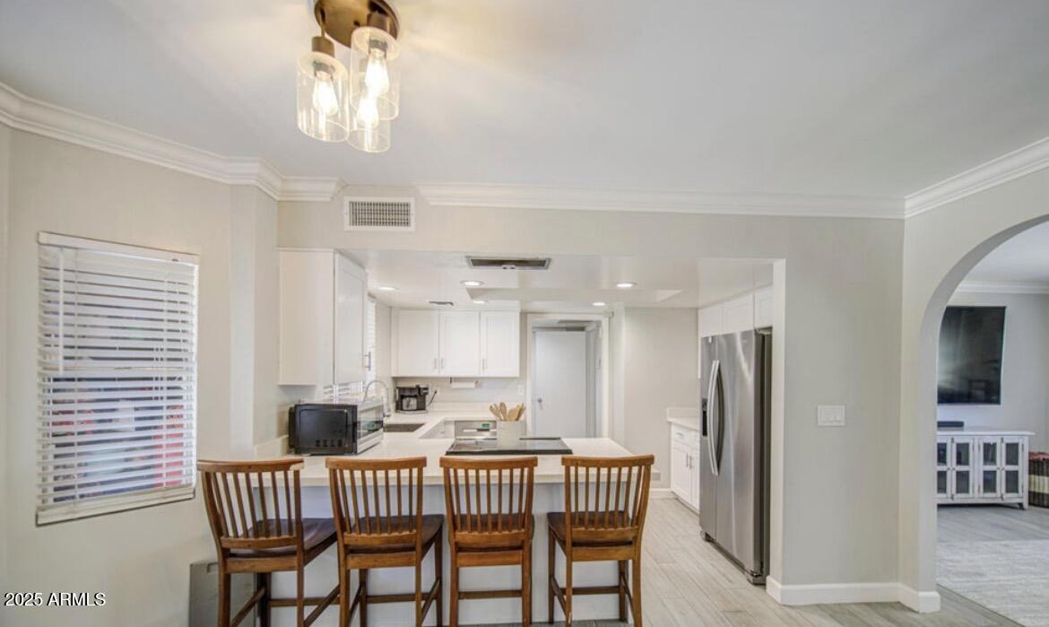 2041 E DES MOINES Street