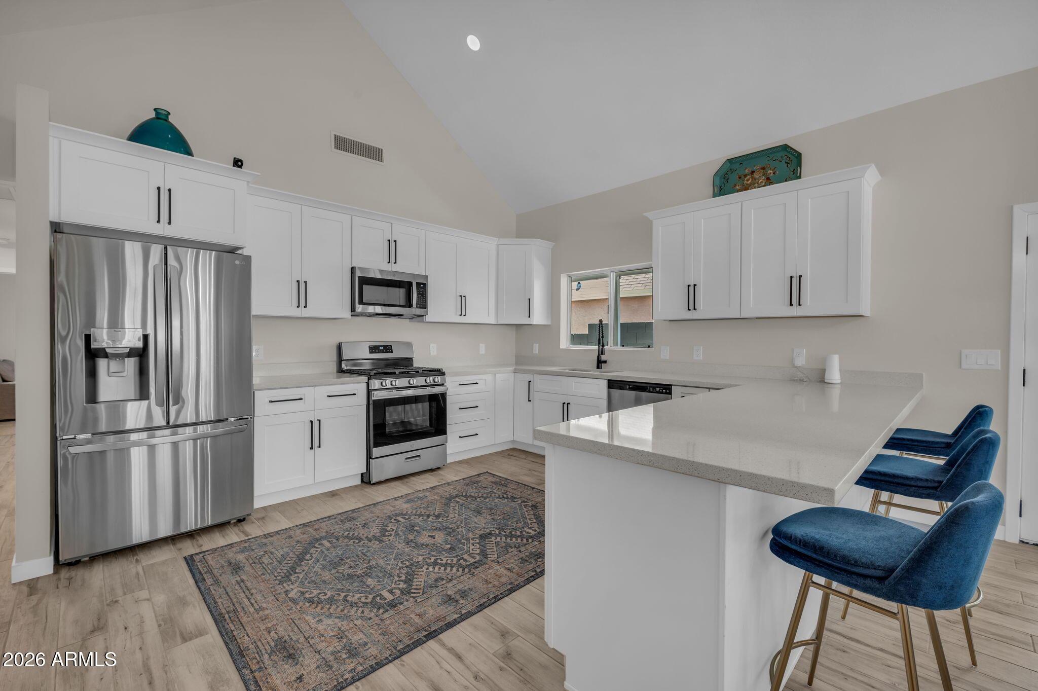 325 E Mitchell Drive