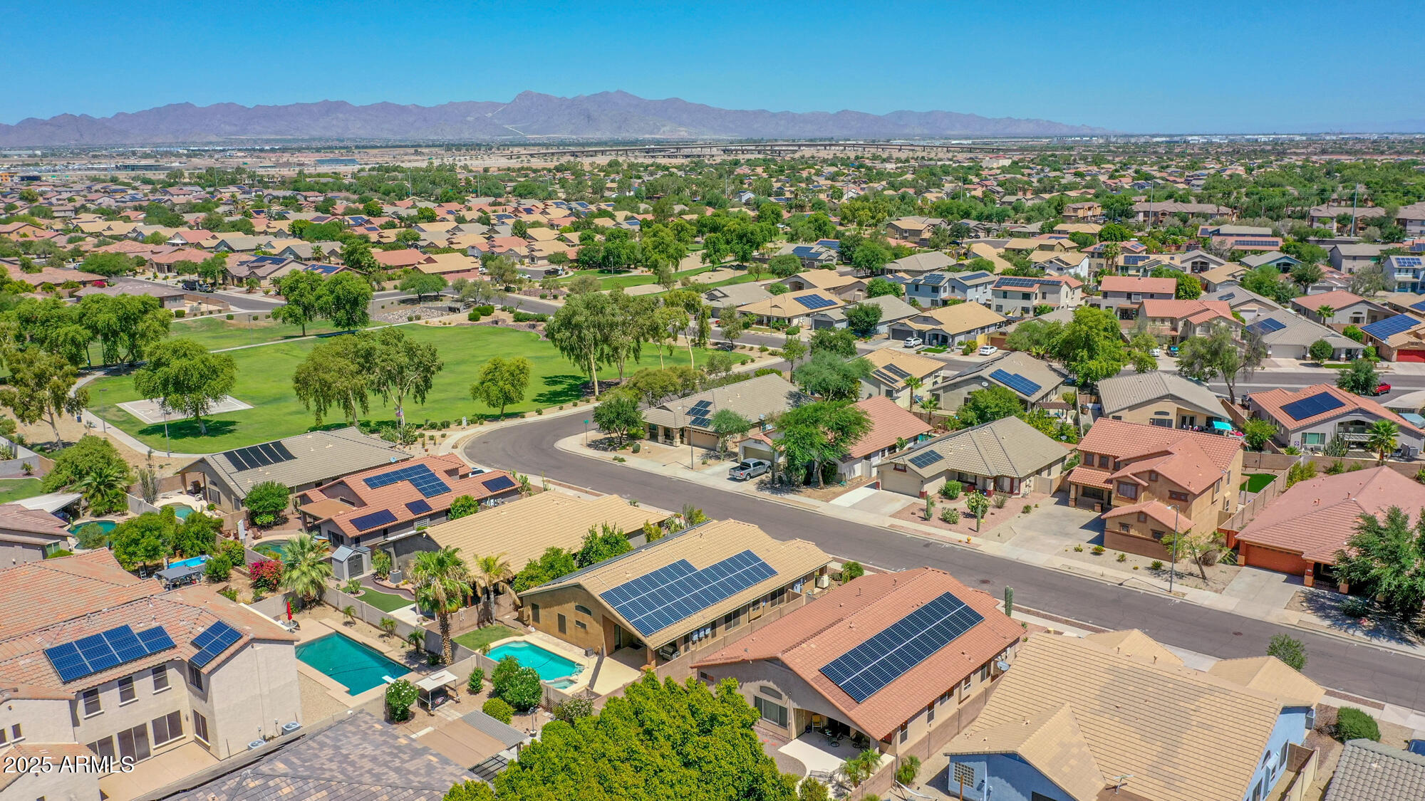 Goodyear, Arizona 85338, United States, 4 Bedrooms Bedrooms, ,2 BathroomsBathrooms,Residential,Pending,182383