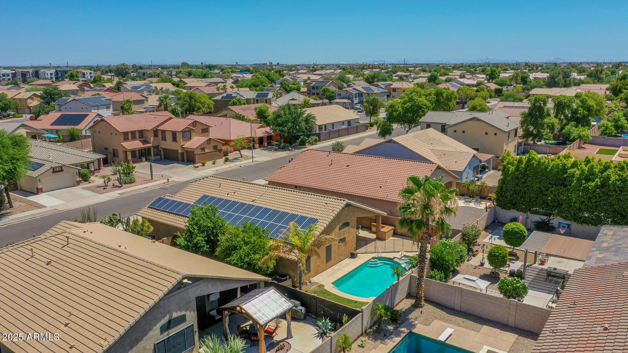 Goodyear, Arizona 85338, United States, 4 Bedrooms Bedrooms, ,2 BathroomsBathrooms,Residential,Pending,182383