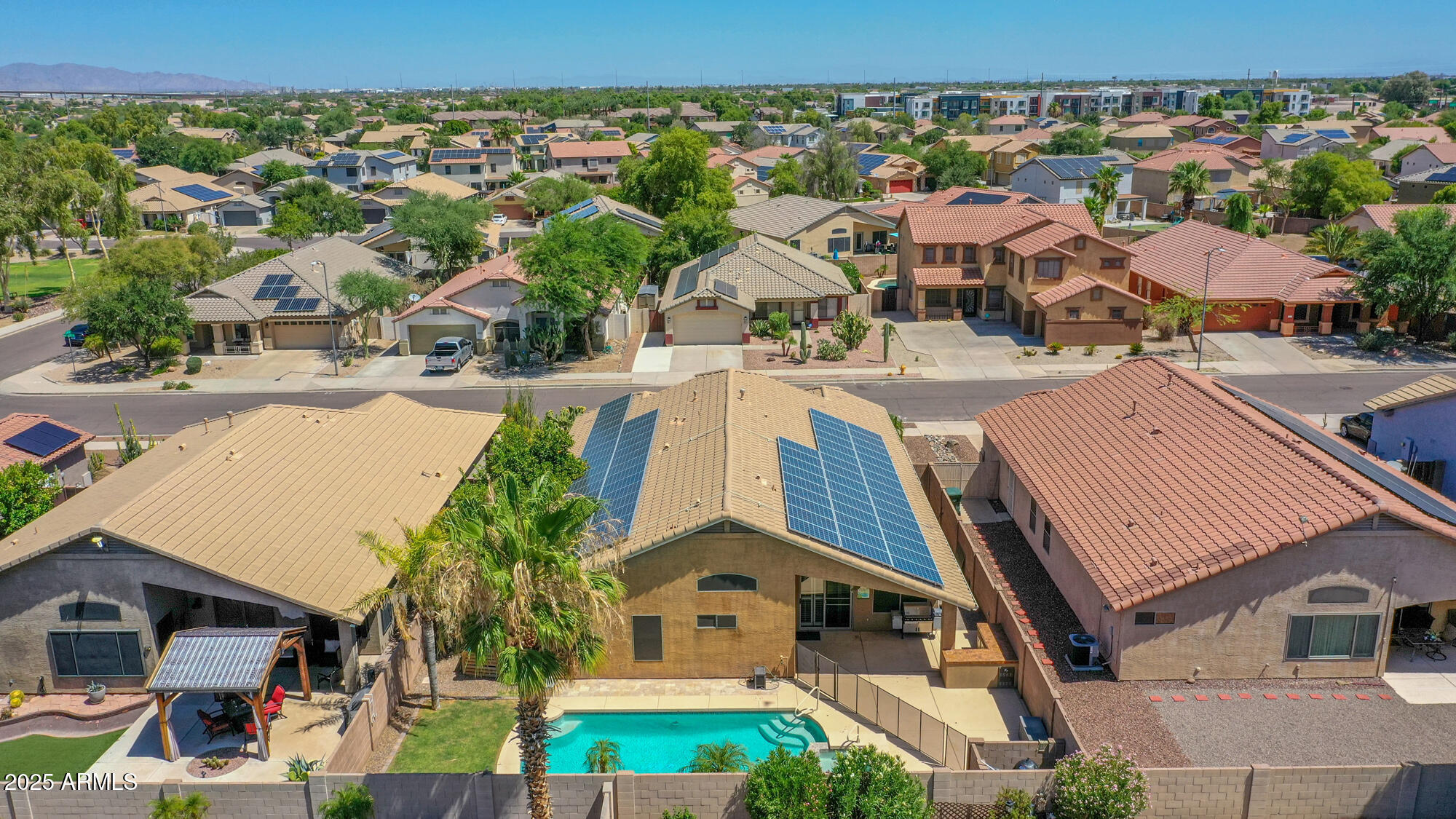 Goodyear, Arizona 85338, United States, 4 Bedrooms Bedrooms, ,2 BathroomsBathrooms,Residential,Pending,182383