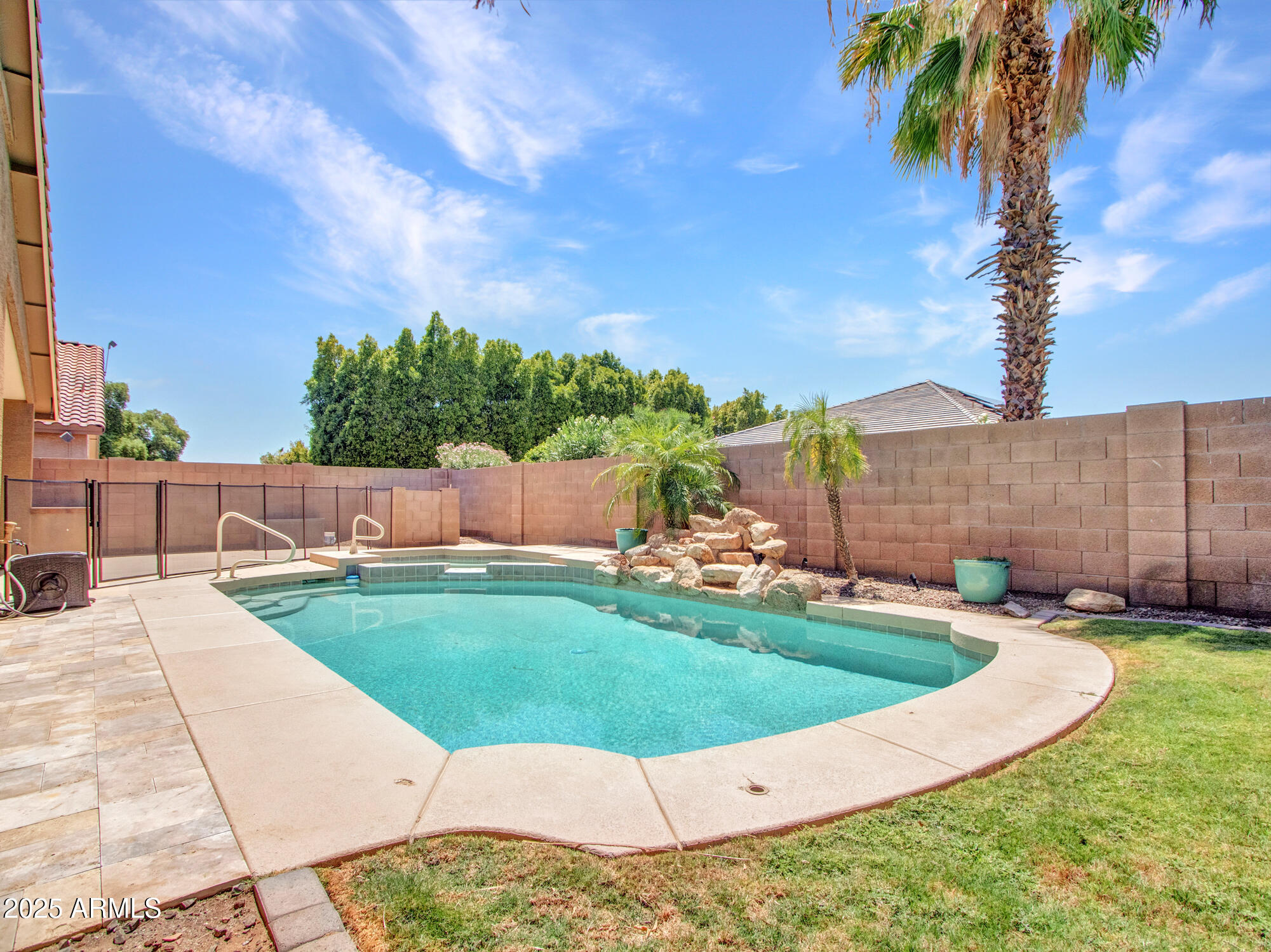 Goodyear, Arizona 85338, United States, 4 Bedrooms Bedrooms, ,2 BathroomsBathrooms,Residential,Pending,182383