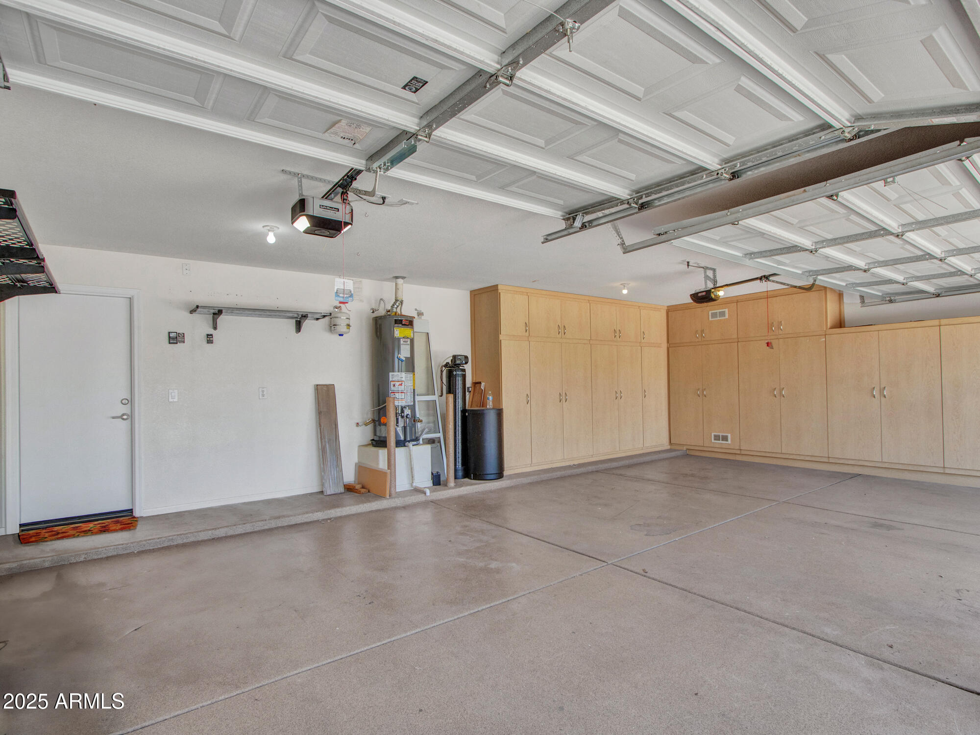 Goodyear, Arizona 85338, United States, 4 Bedrooms Bedrooms, ,2 BathroomsBathrooms,Residential,Pending,182383