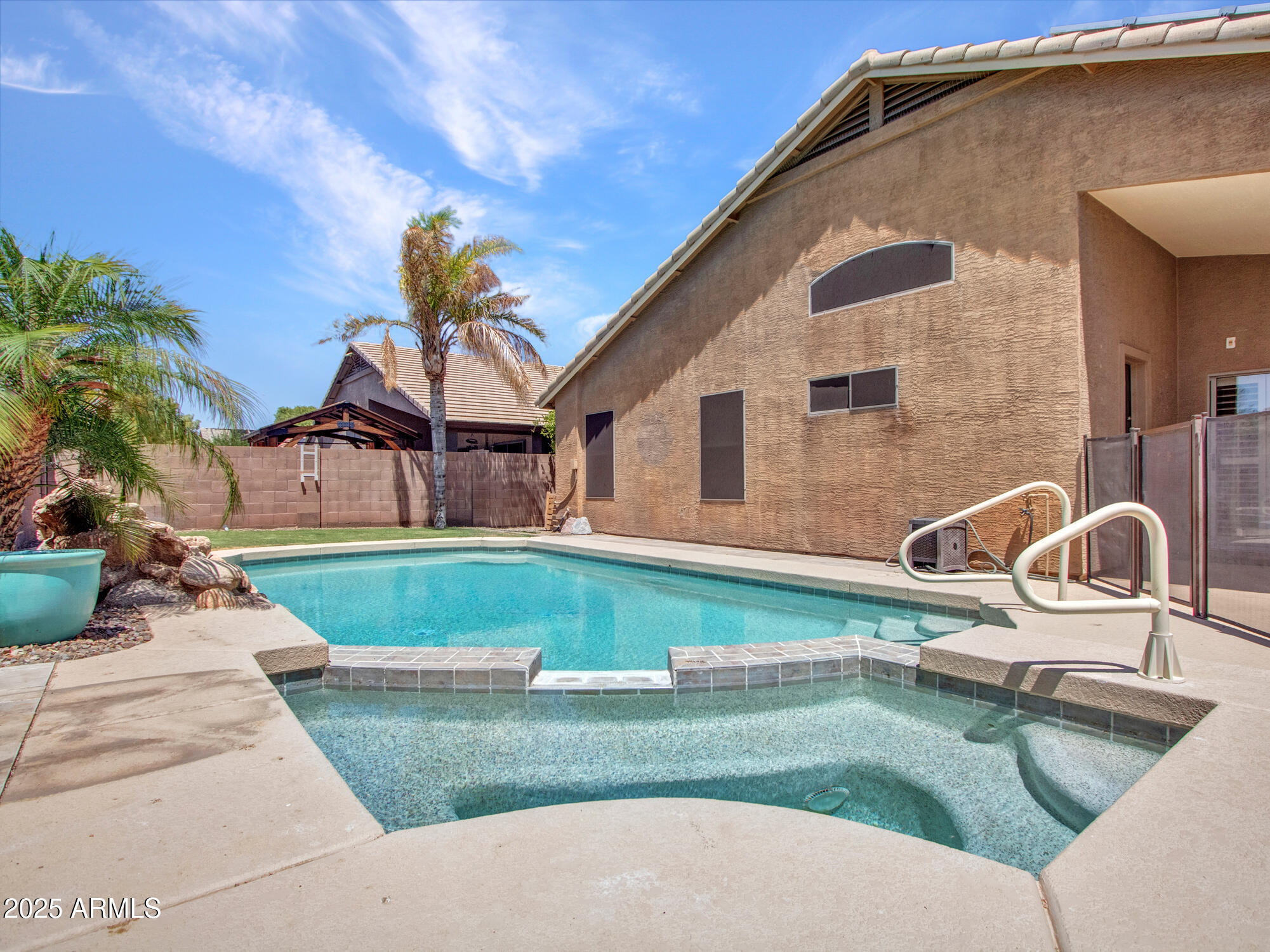 Goodyear, Arizona 85338, United States, 4 Bedrooms Bedrooms, ,2 BathroomsBathrooms,Residential,Pending,182383