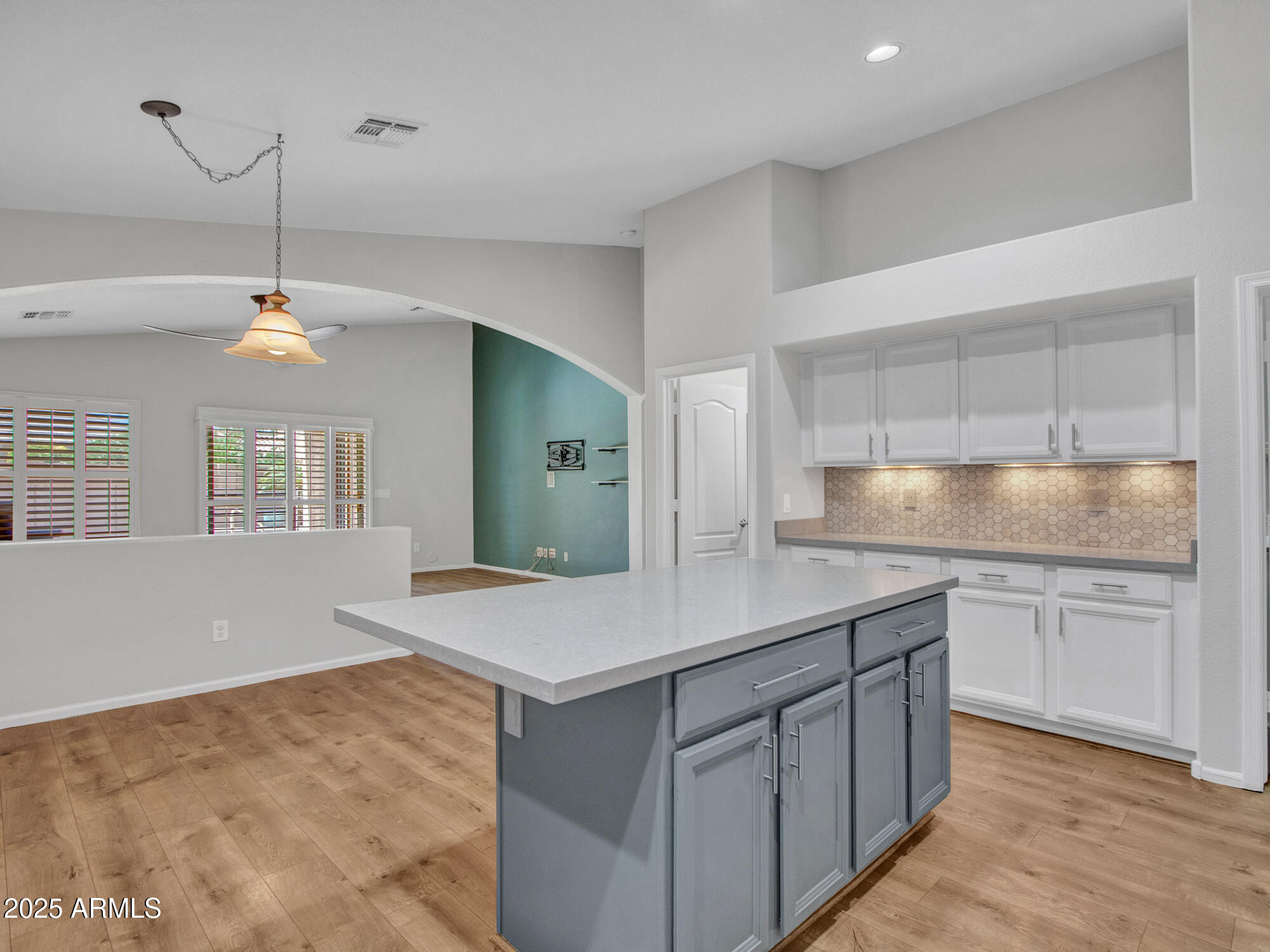 Goodyear, Arizona 85338, United States, 4 Bedrooms Bedrooms, ,2 BathroomsBathrooms,Residential,Pending,182383