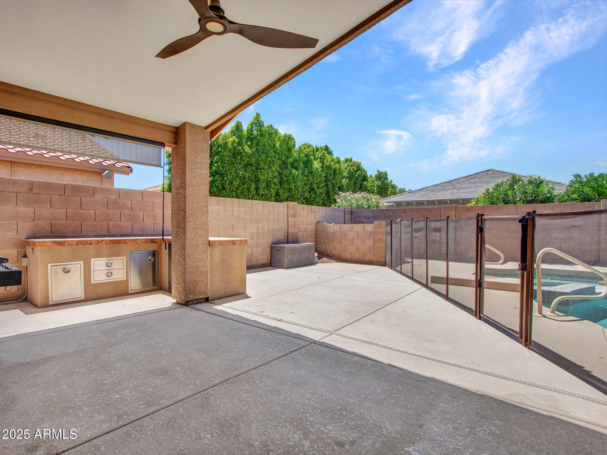 Goodyear, Arizona 85338, United States, 4 Bedrooms Bedrooms, ,2 BathroomsBathrooms,Residential,Pending,182383