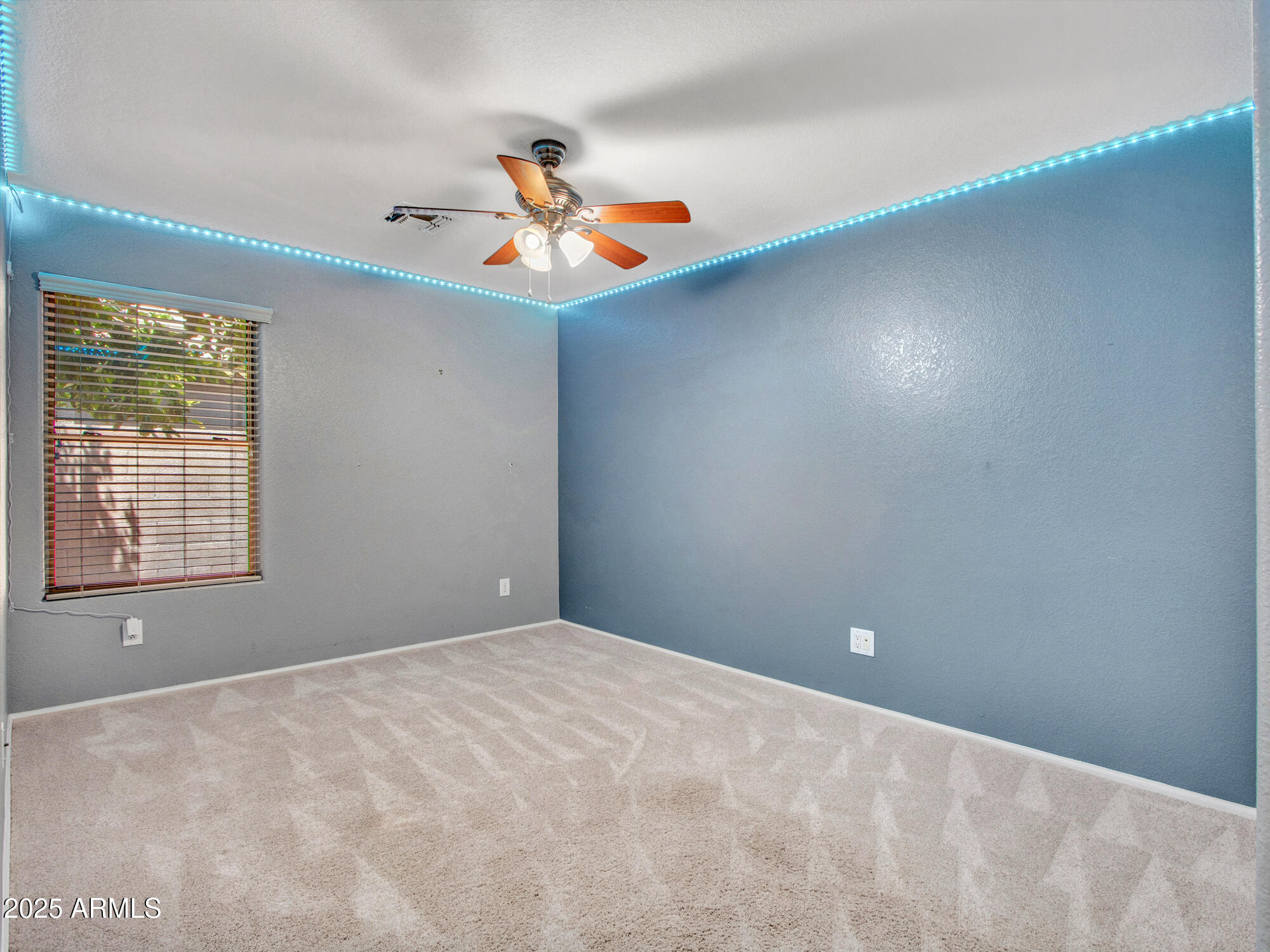 Goodyear, Arizona 85338, United States, 4 Bedrooms Bedrooms, ,2 BathroomsBathrooms,Residential,Pending,182383