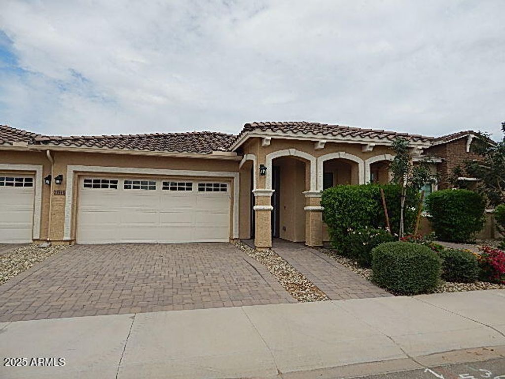 Photo of 24914 N 171st Lane, Surprise, AZ 85387 (MLS # 6936227)