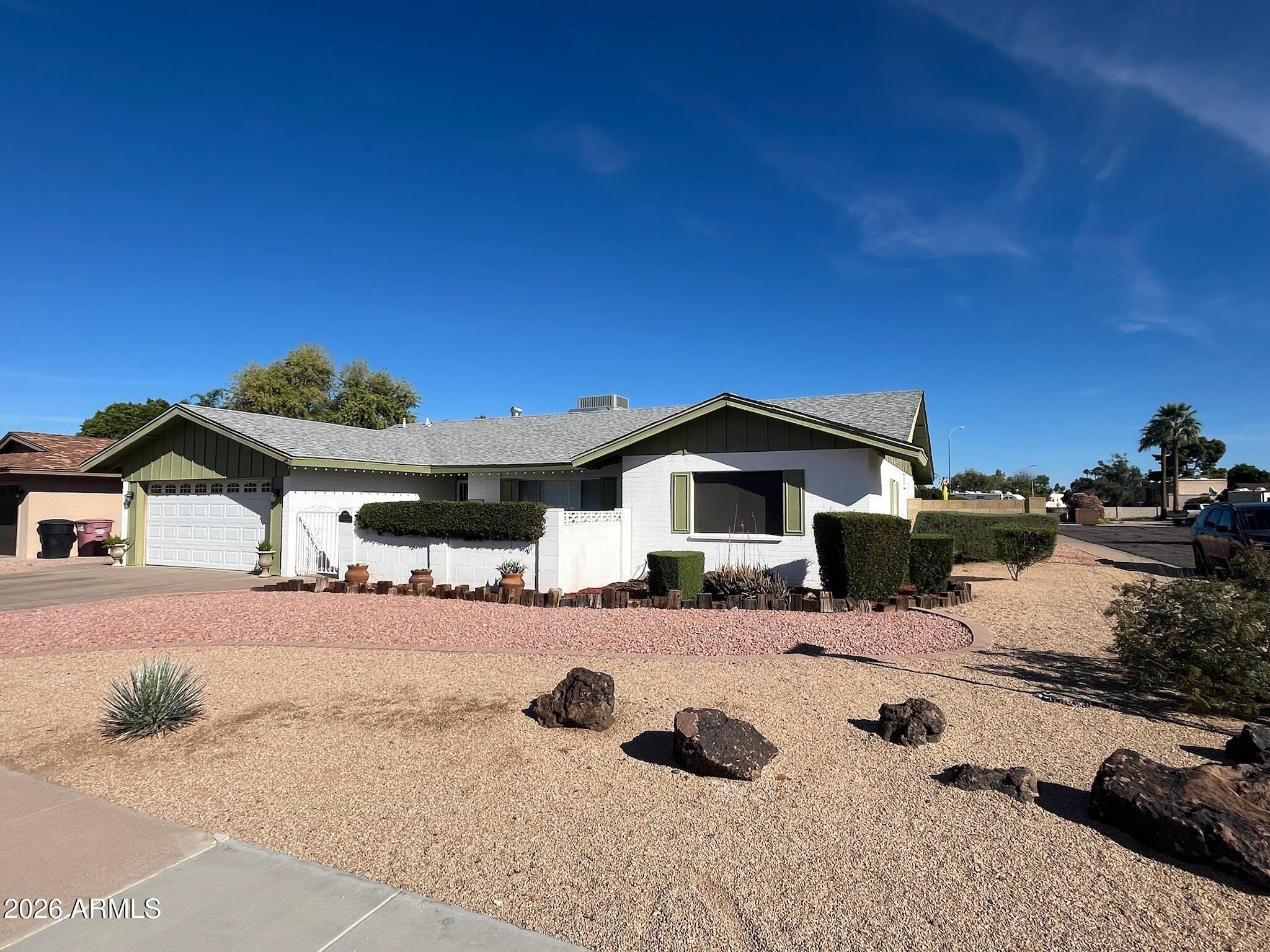 8220 E MONTEBELLO Avenue