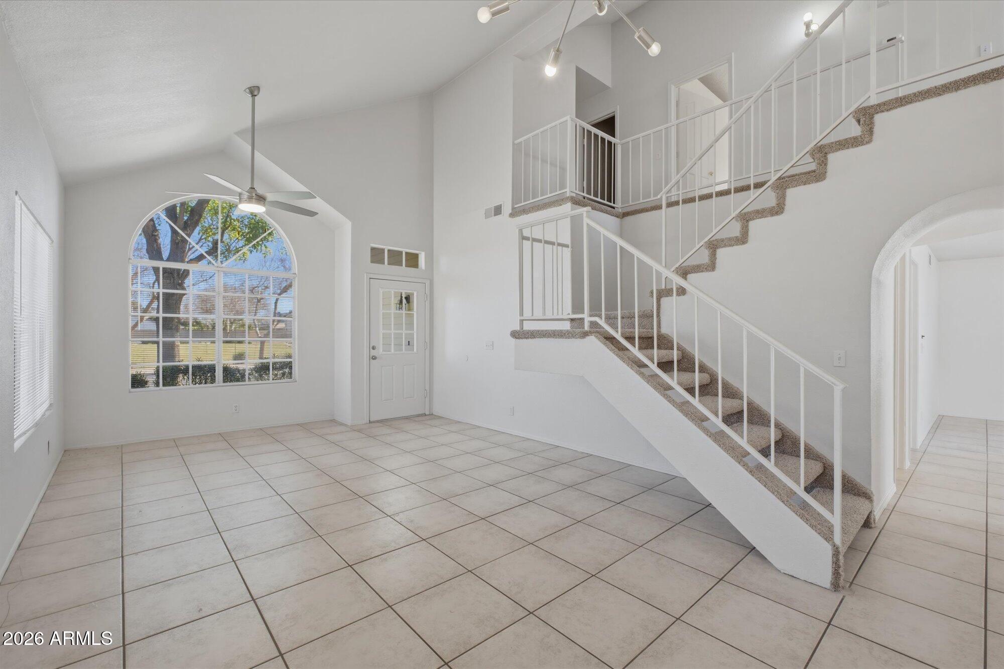 202 S Del Pueblo Street