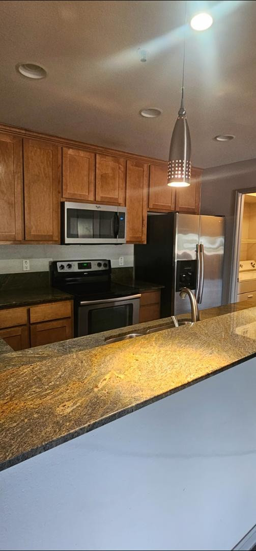 4704 E Paradise Village Parkway N 121