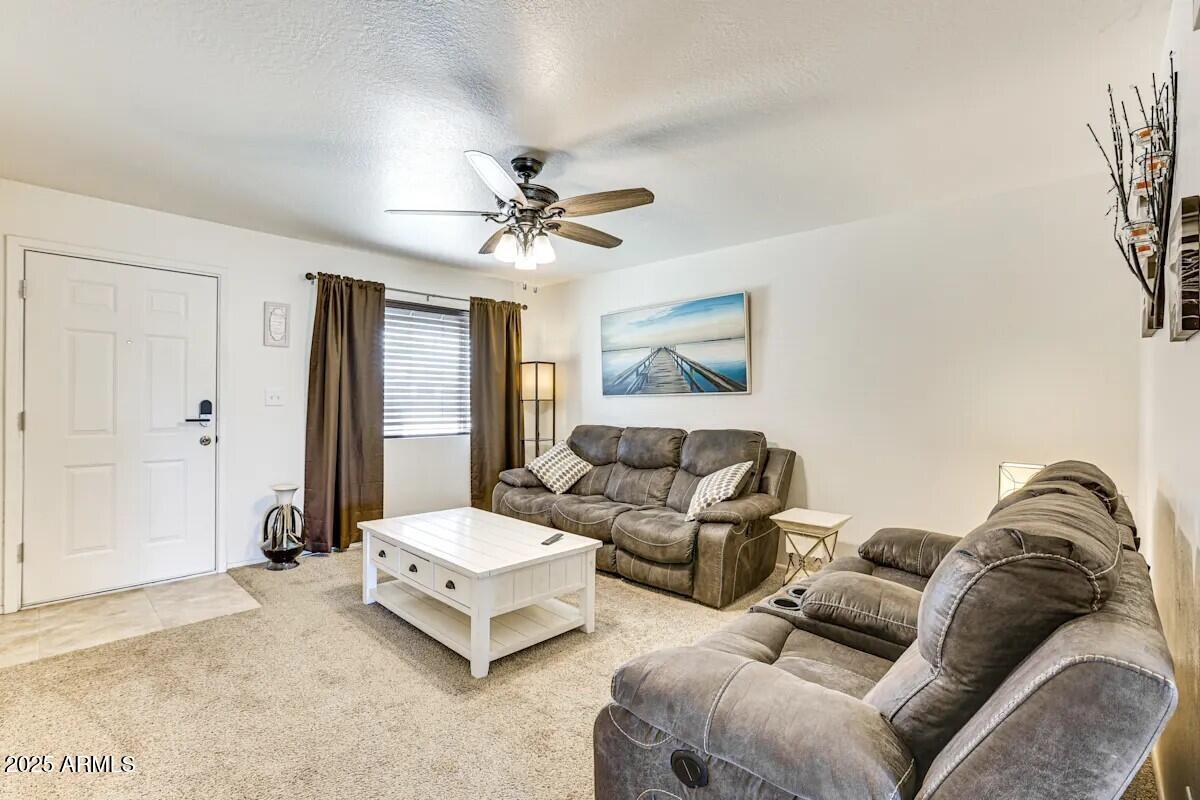 3553 W EL CAMINO Drive
