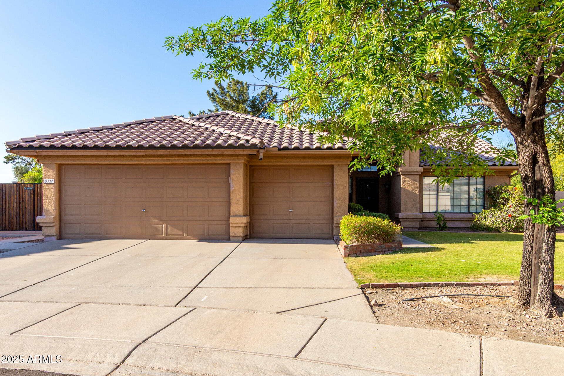 3002 S MARIGOLD Place