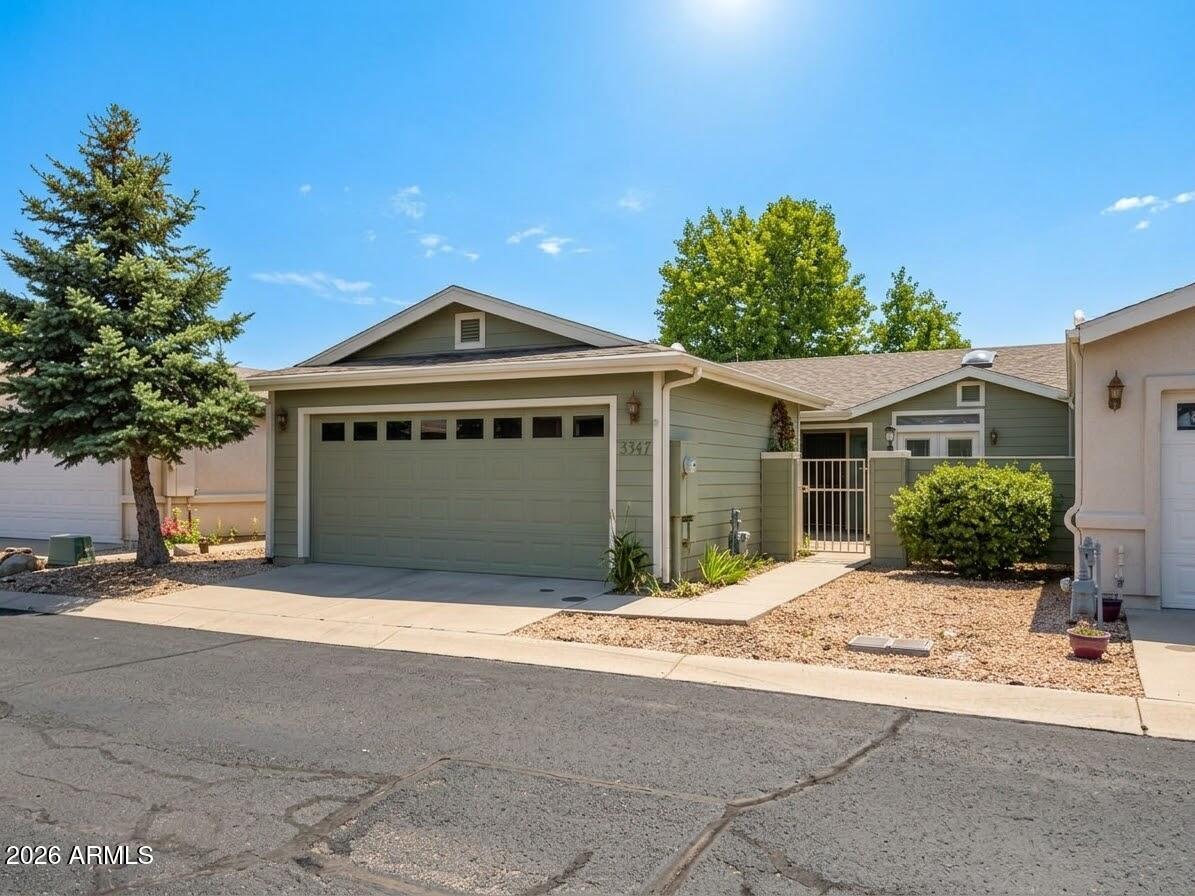 3347 Iris Lane