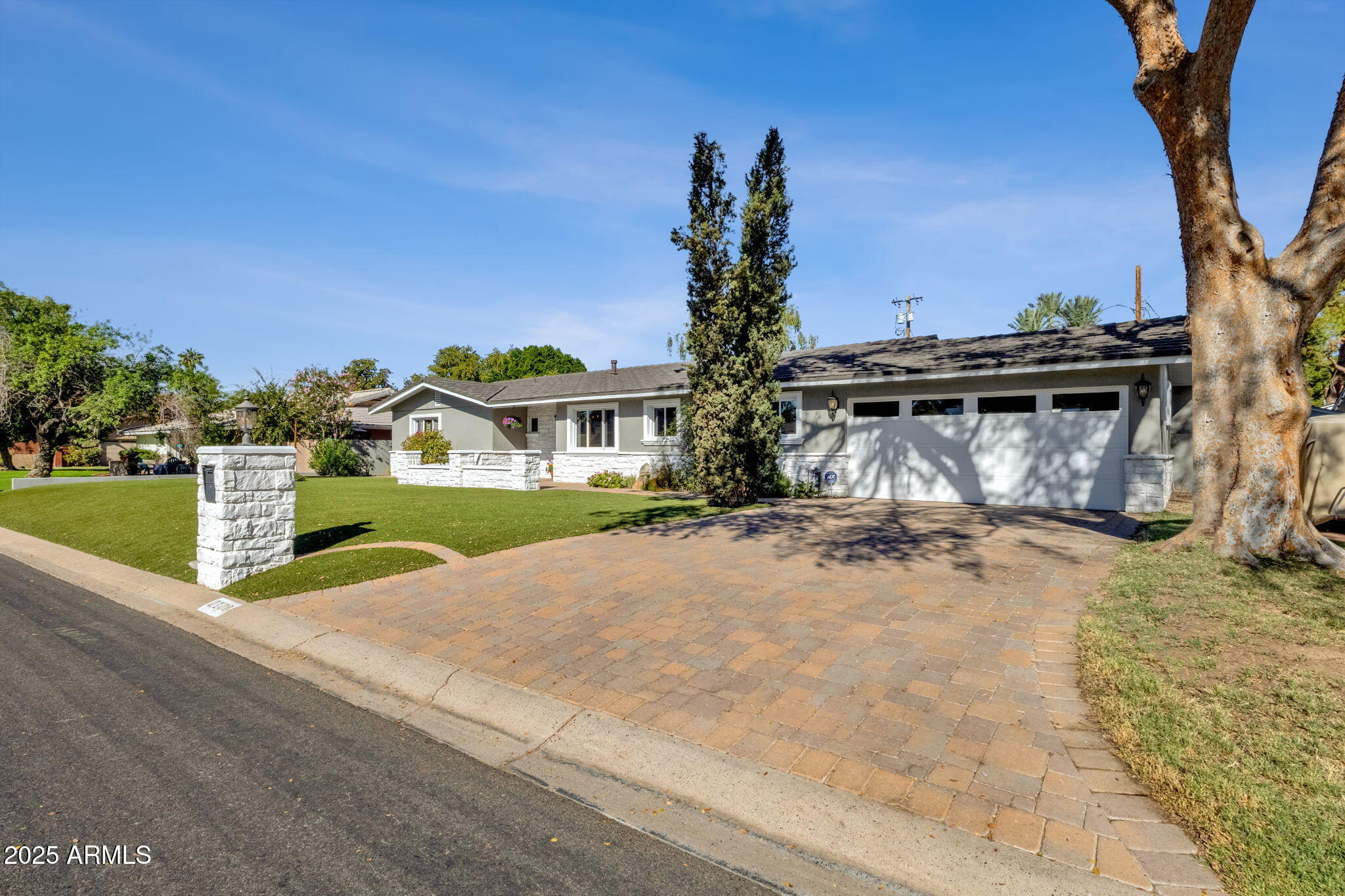 2108 E SAN JUAN Avenue