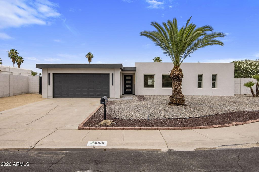 Photo of 3616 E Wethersfield Road, Phoenix, AZ 85032 (MLS # 7028408)
