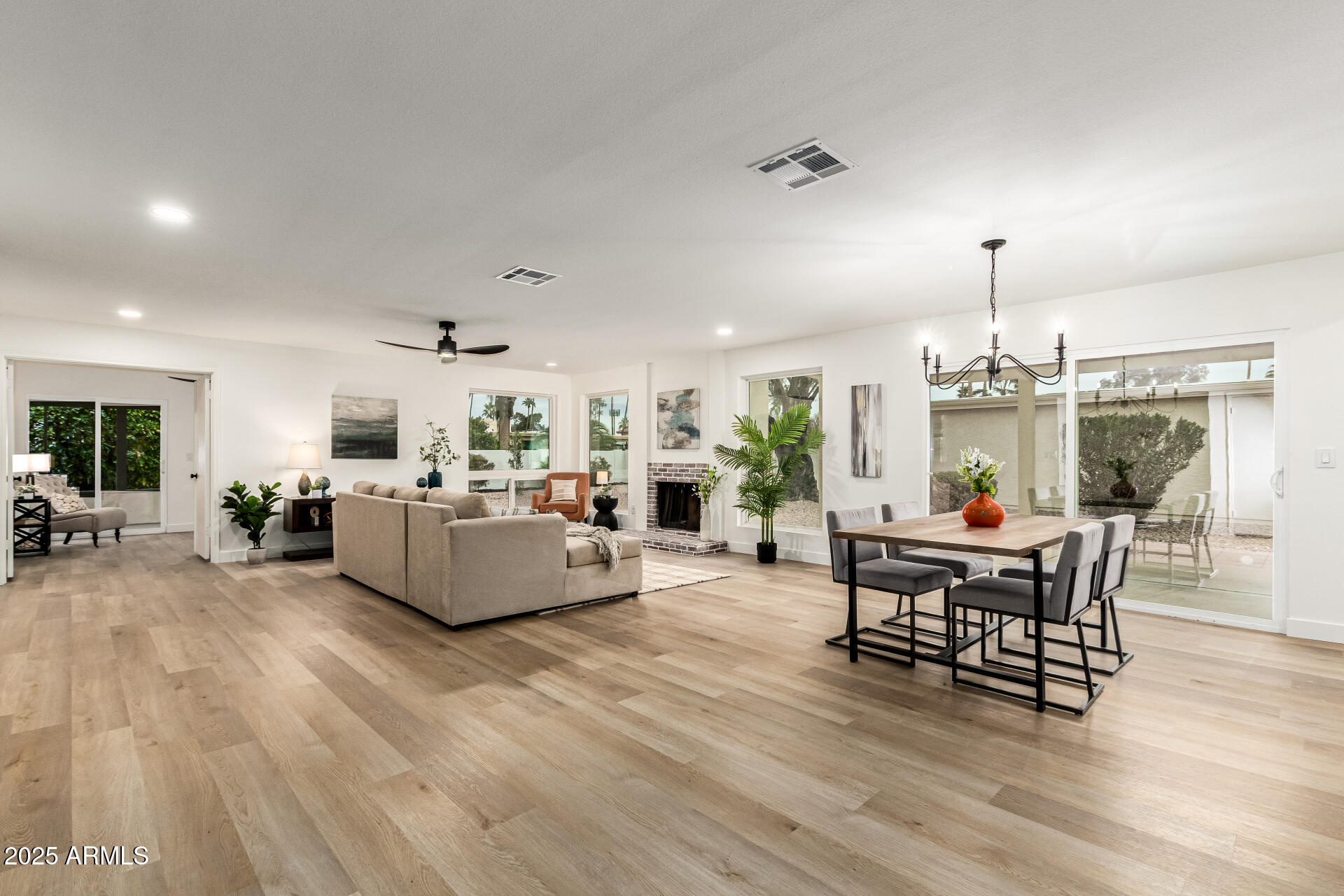 9654 E Foster Avenue