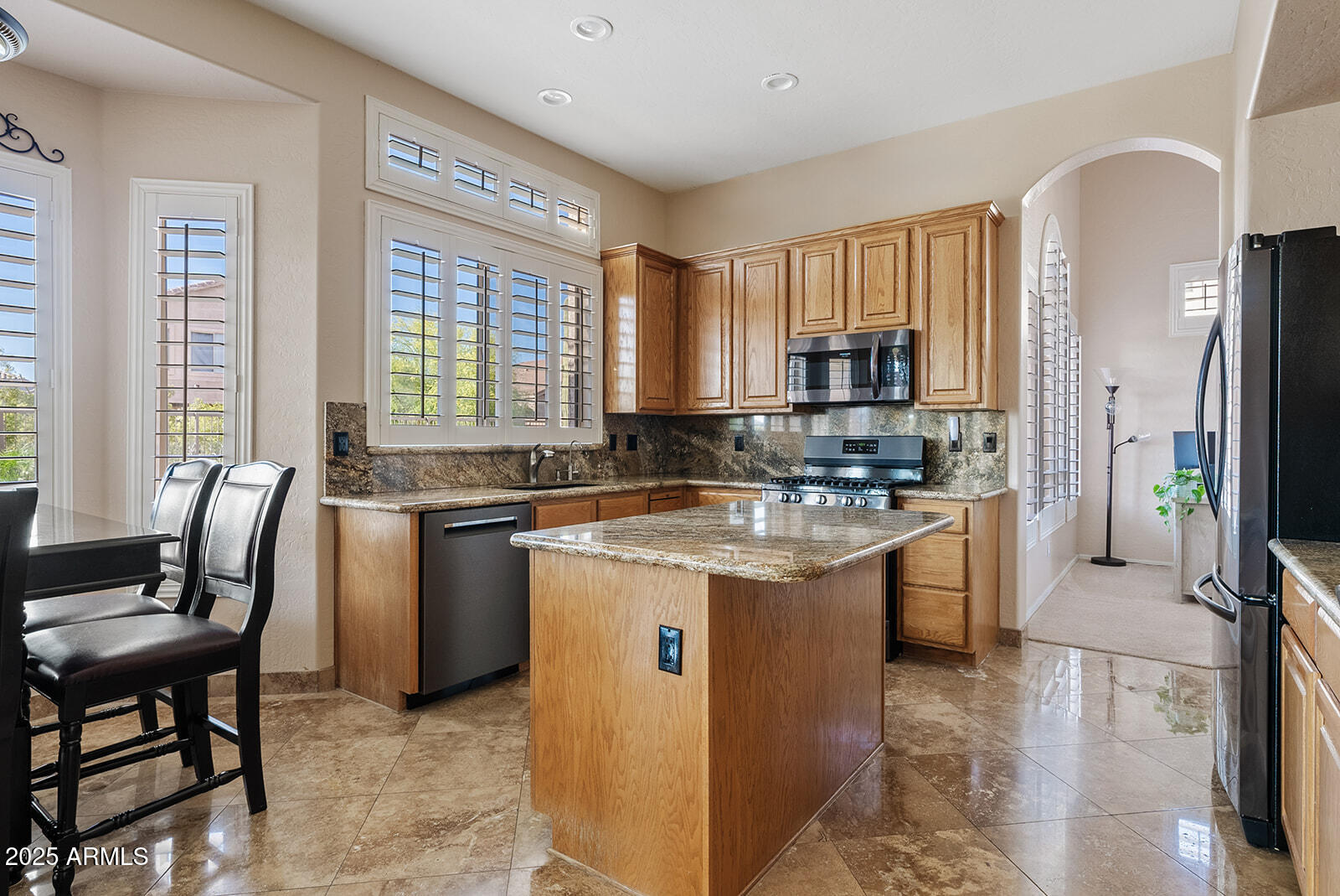 3060 N RIDGECREST -- 172