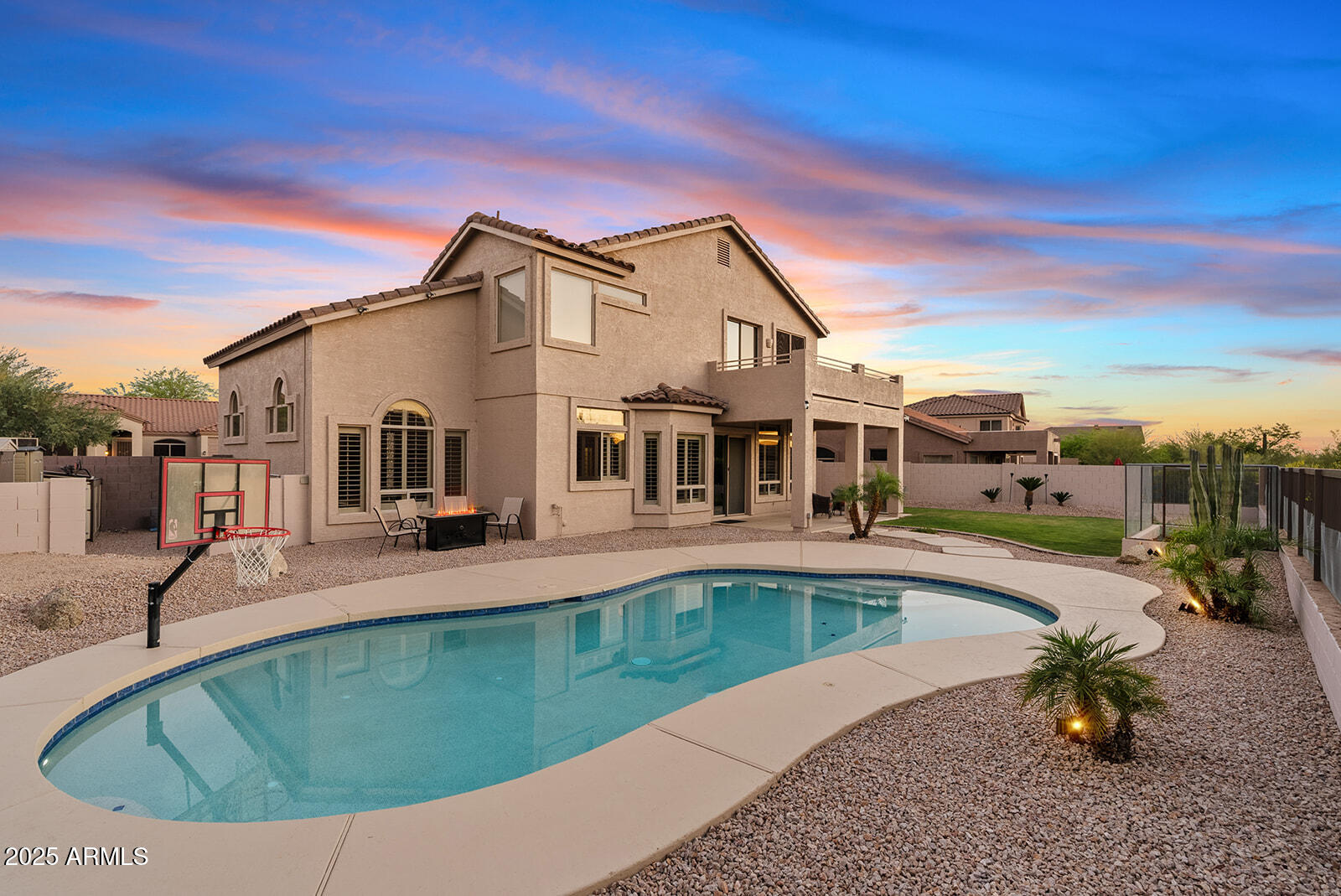3060 N RIDGECREST -- 172