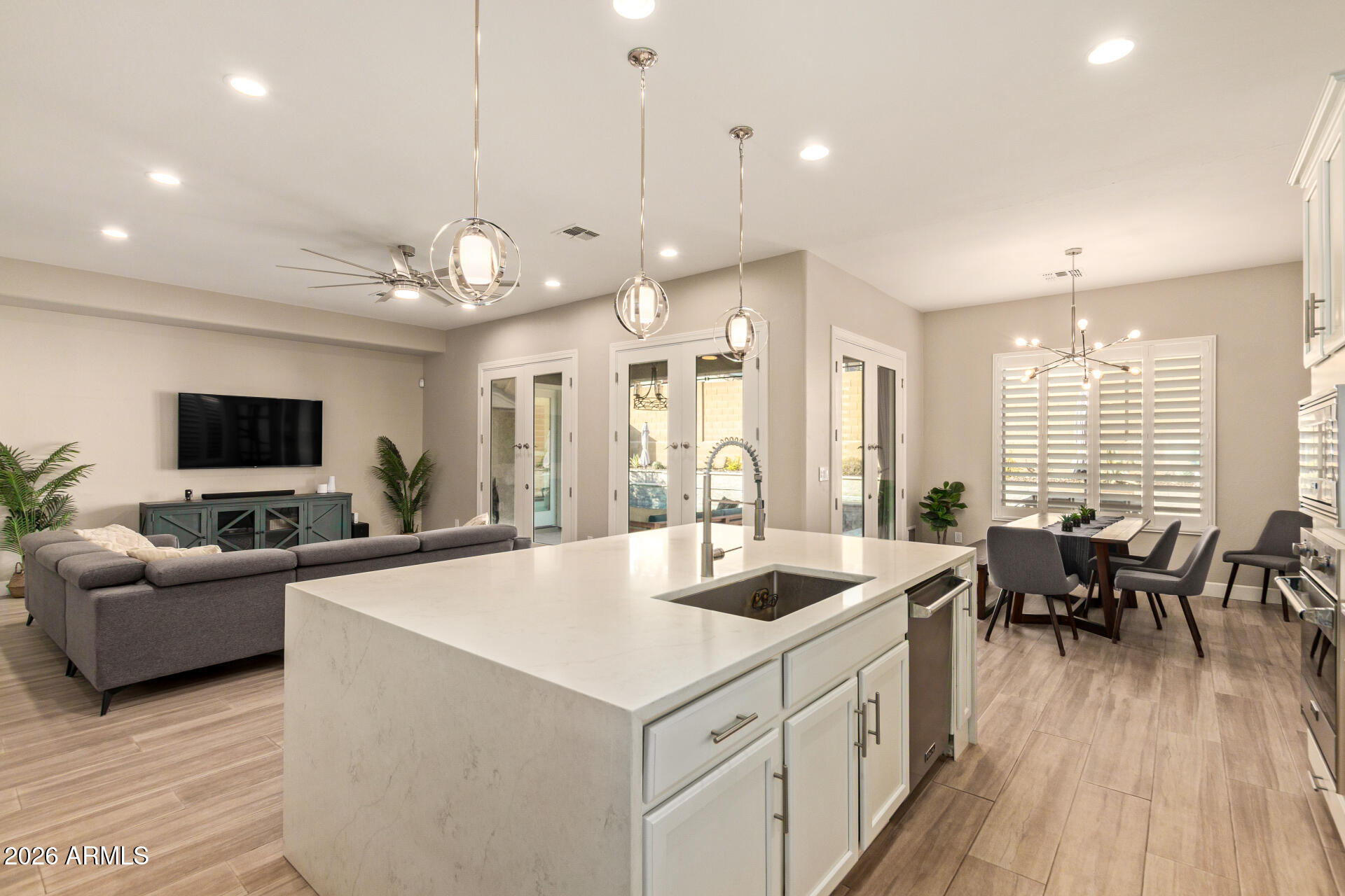 2020 W SKINNER Drive