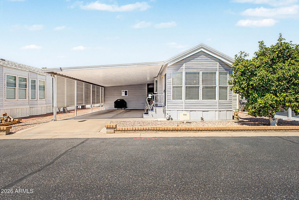 Photo of 111 S Greenfield Road #724, Mesa, AZ 85206 (MLS # 7074112)