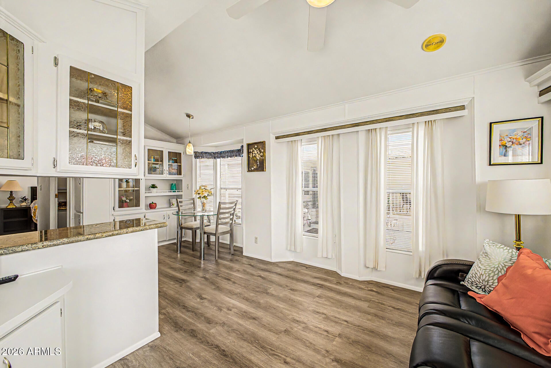 111 S GREENFIELD Road 724