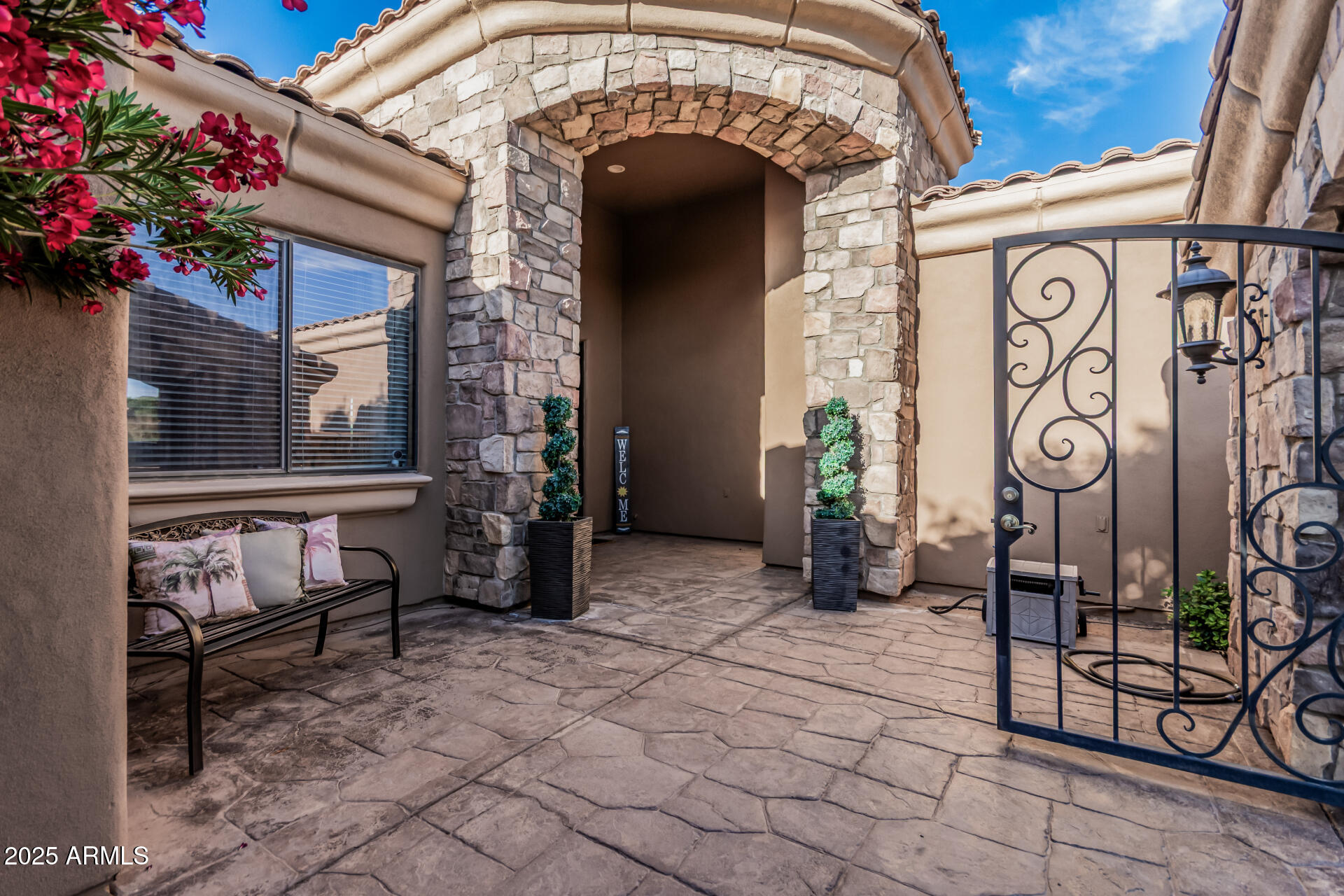 3754 E FLINTLOCK Drive