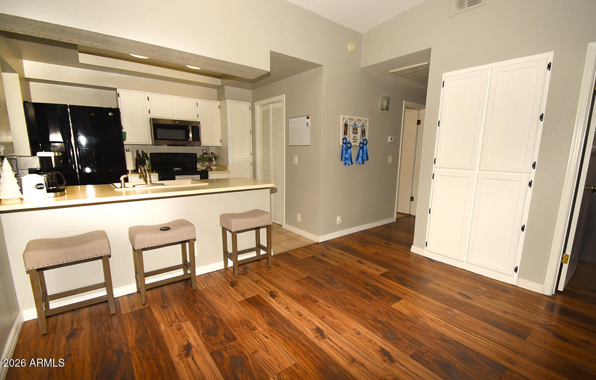 1222 W BASELINE Road 224