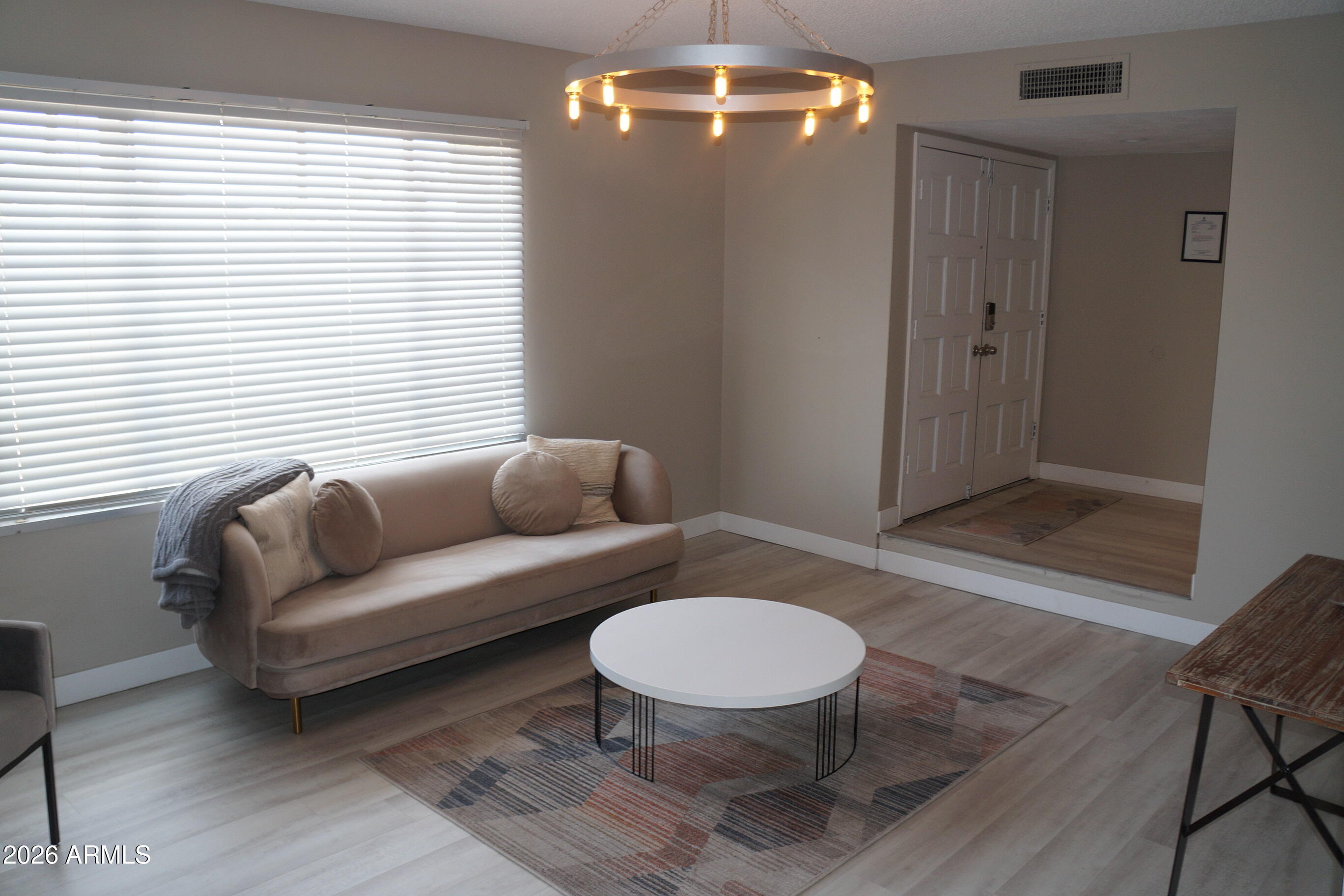 1732 E HERMOSA Drive