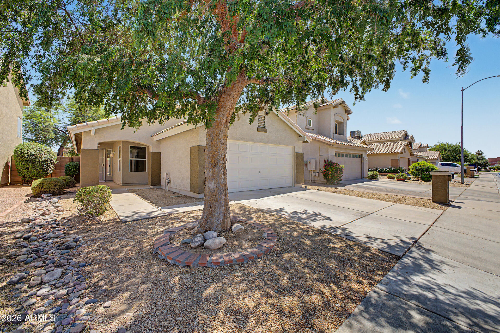 4135 E ANDERSON Drive