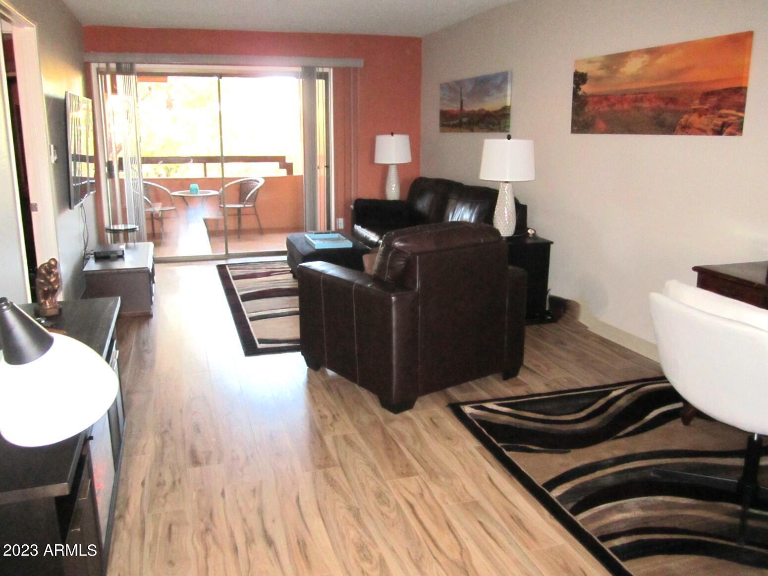 12222 N PARADISE VILLAGE Parkway 402