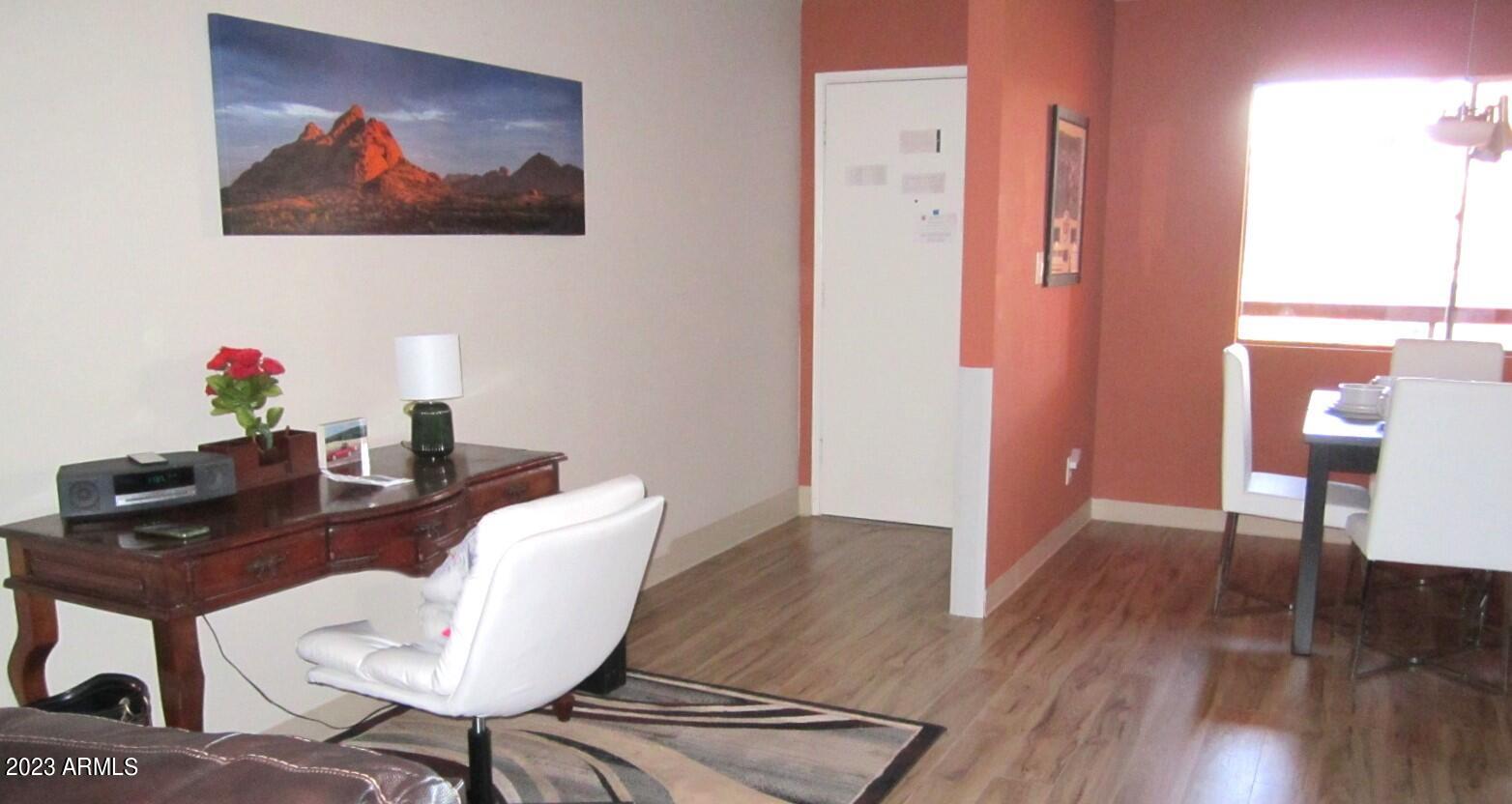 12222 N PARADISE VILLAGE Parkway 402