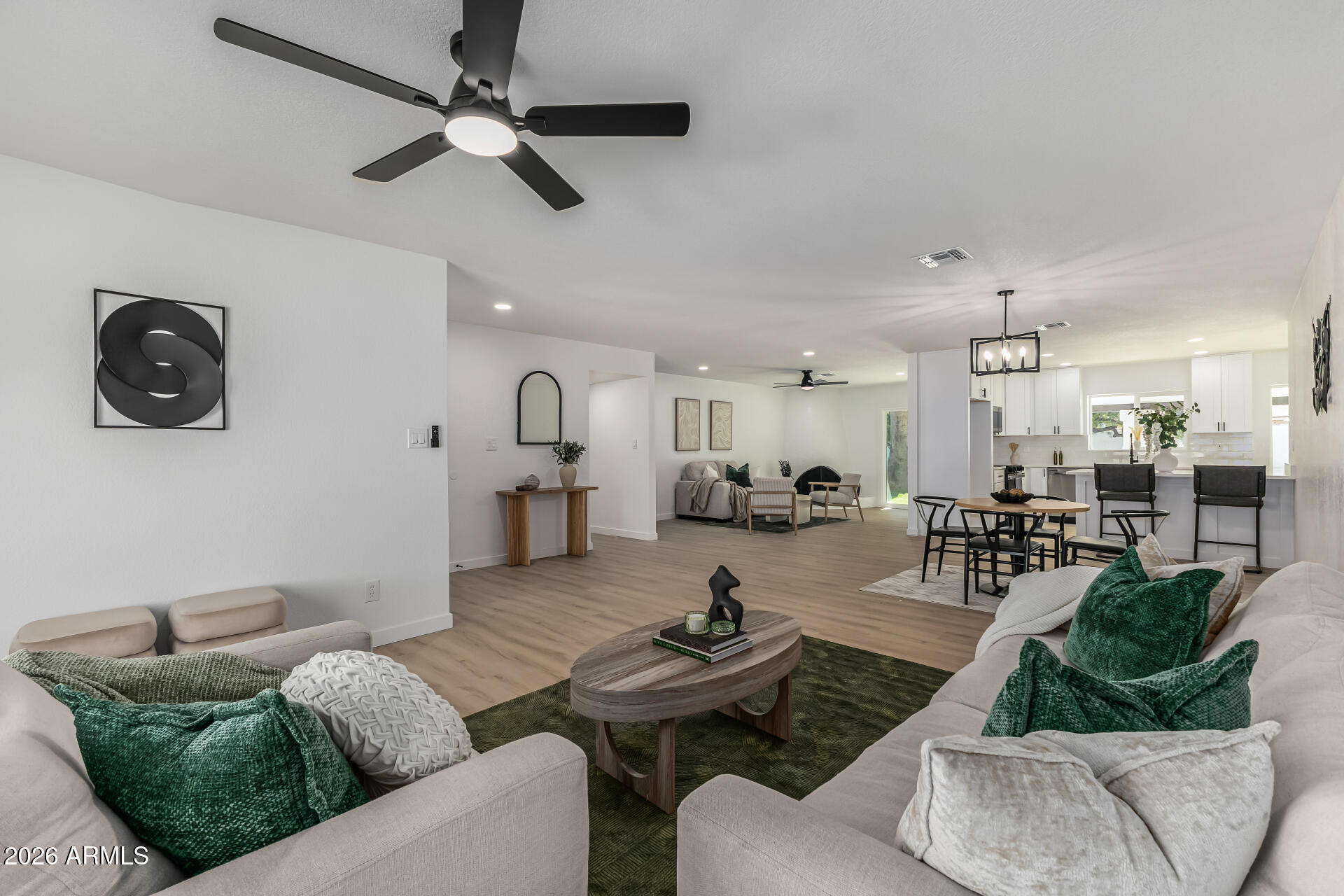 2655 E CHOLLA Street