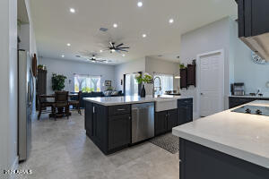 34309 N 140TH Street N