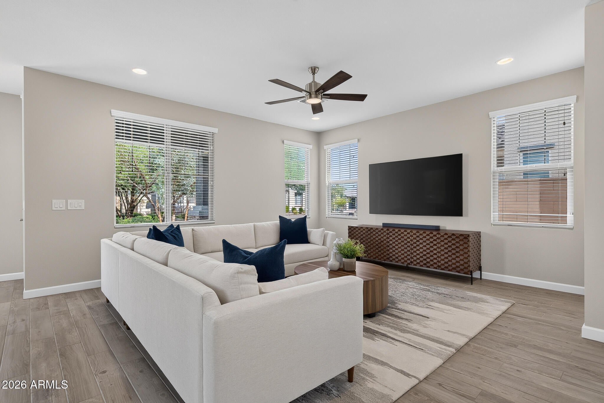 1939 W LARIAT Lane