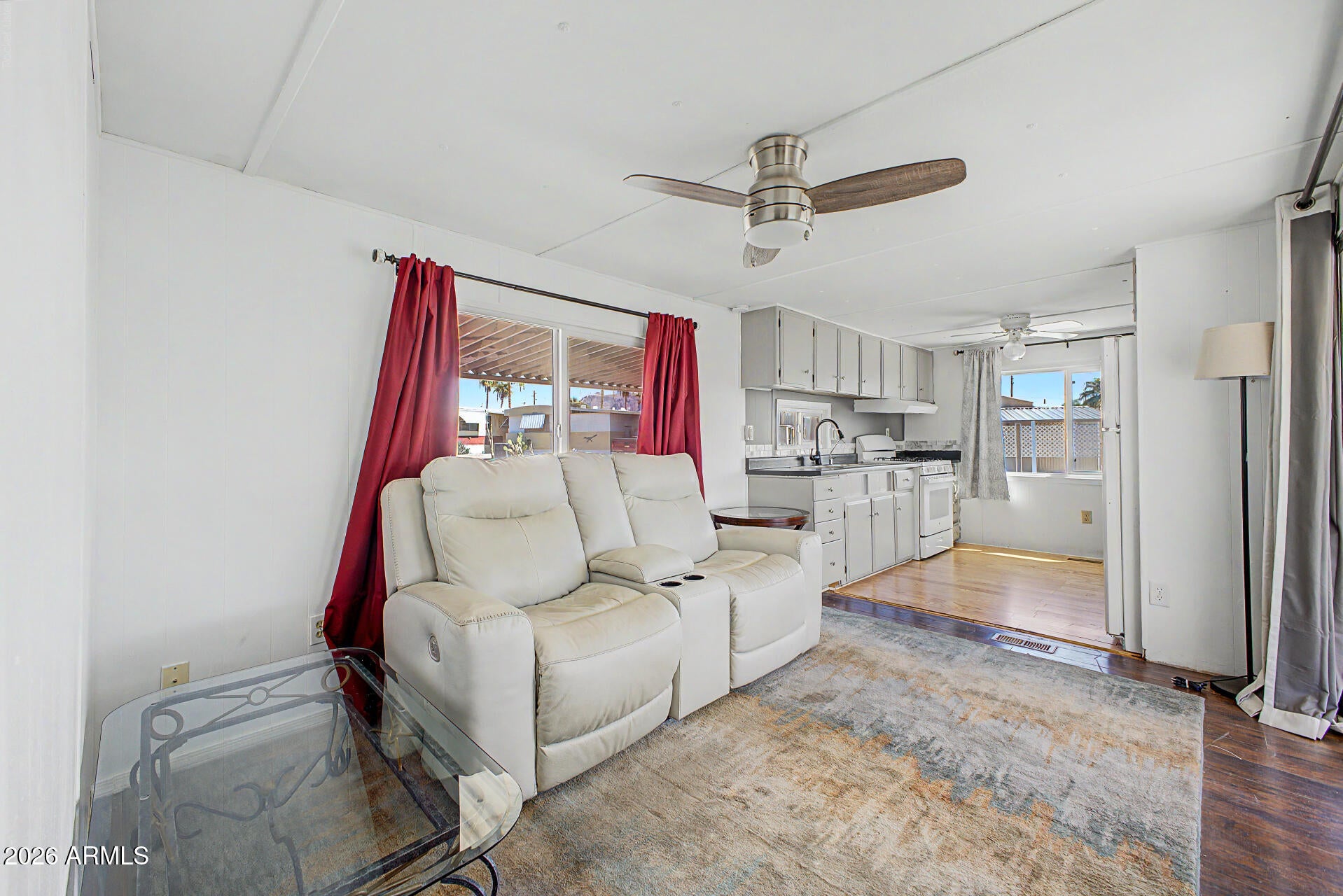 1050 E BROADWAY Avenue 18