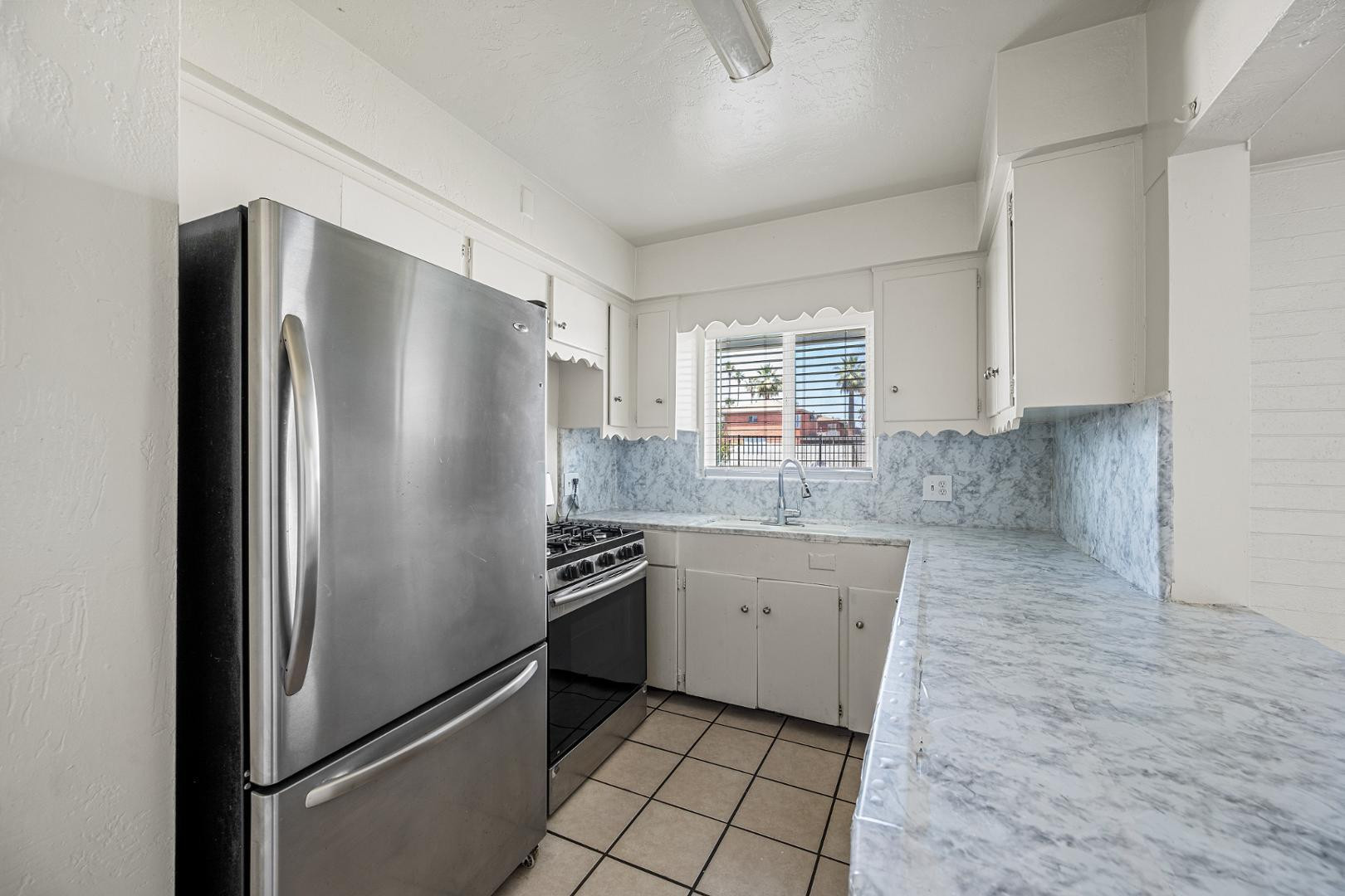 3615 N 15th Avenue Apt 22