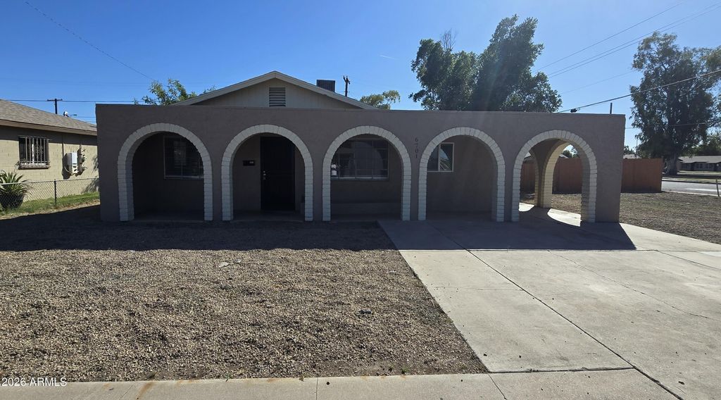 Photo of 6701 N 53rd Avenue, Glendale, AZ 85301 (MLS # 6997916)