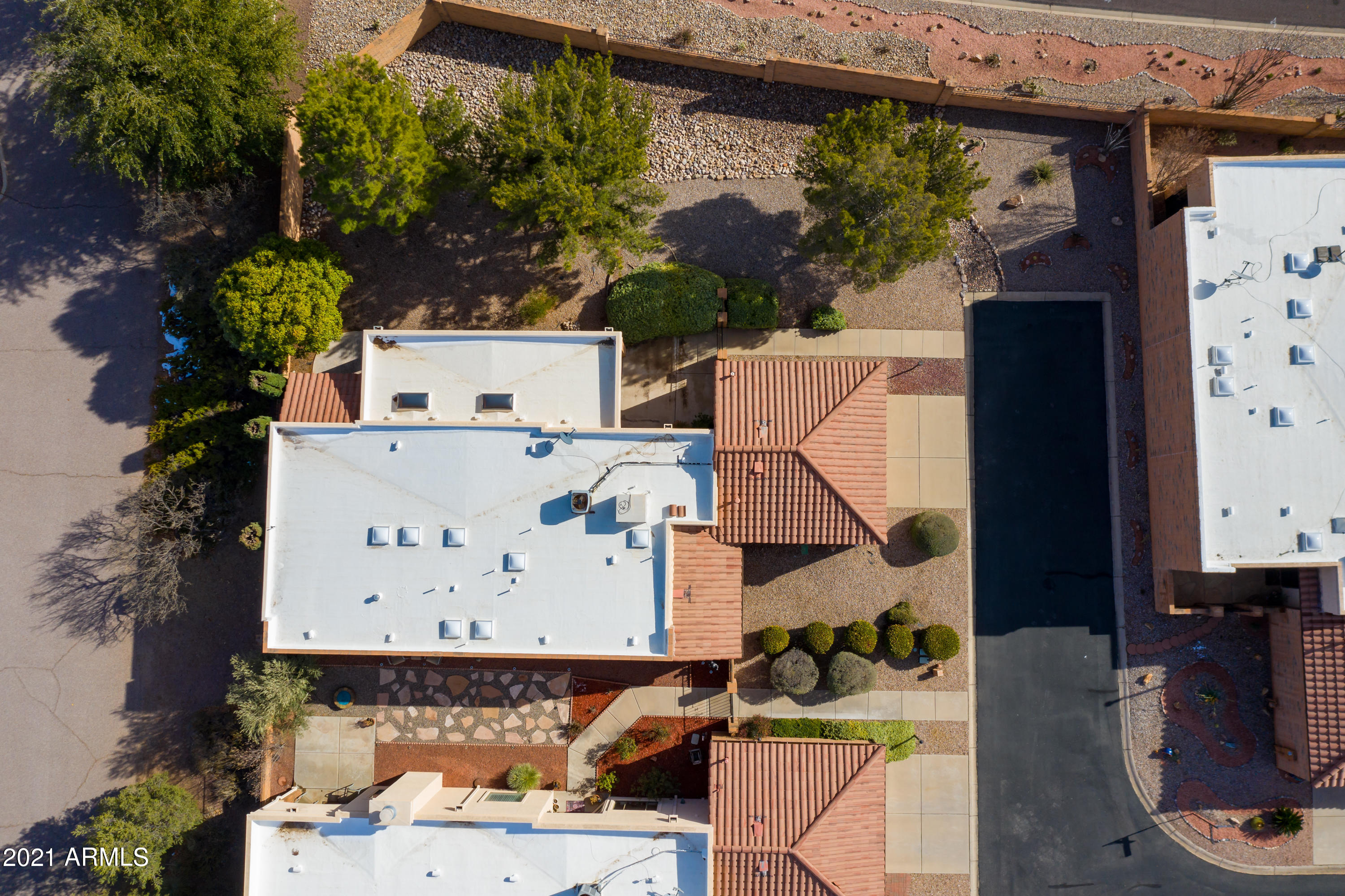 MISSION SHADOWS - Residential