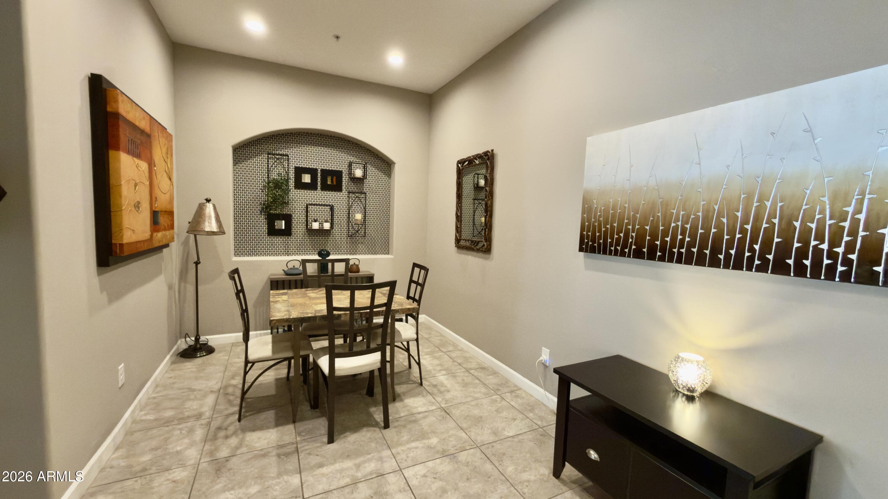 1255 N ARIZONA Avenue 1189