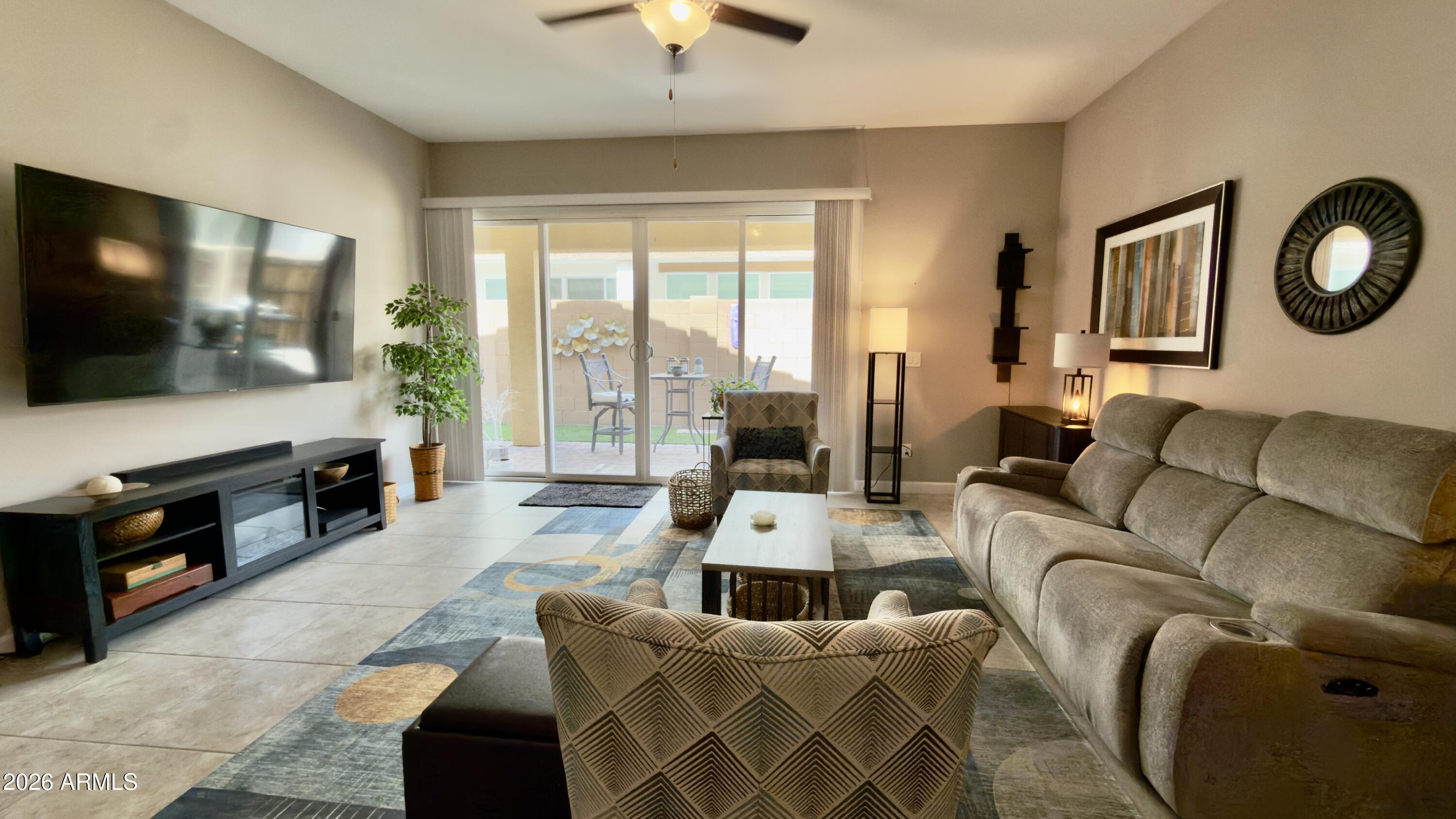 1255 N ARIZONA Avenue 1189