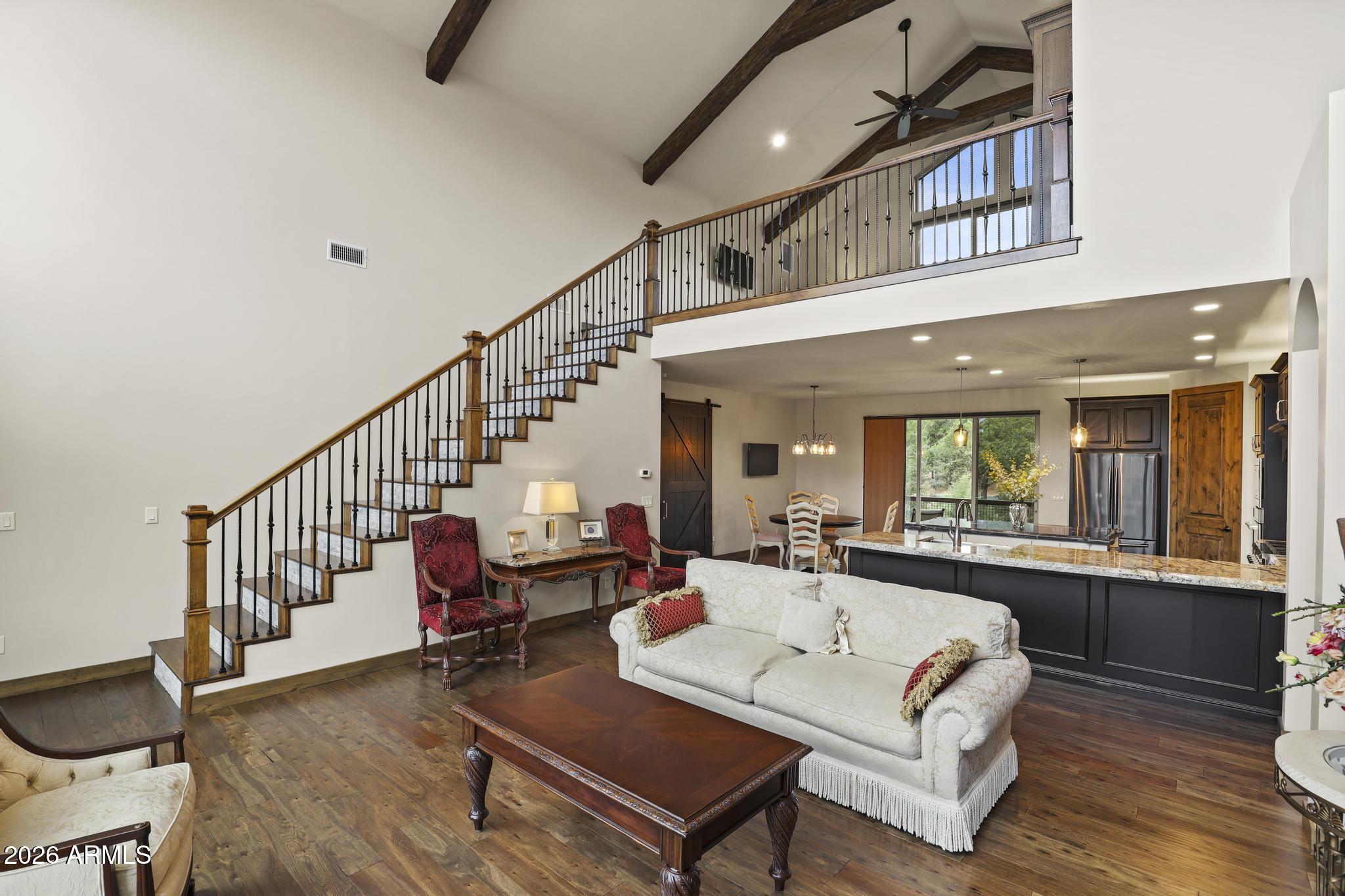 1909 E RAINBOW Trail