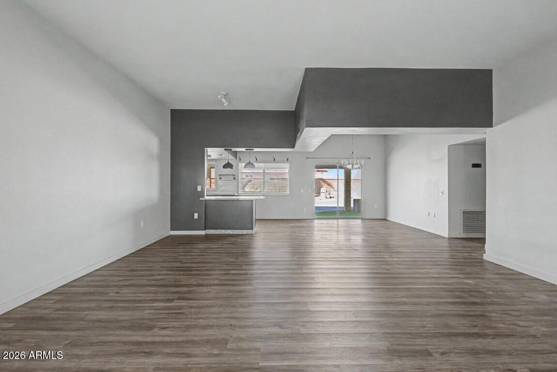 10706 W PINION Lane