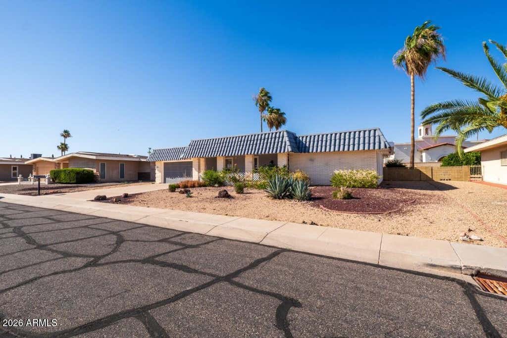 Photo of 10706 W Pinion Lane, Sun City, AZ 85373 (MLS # 7041357)