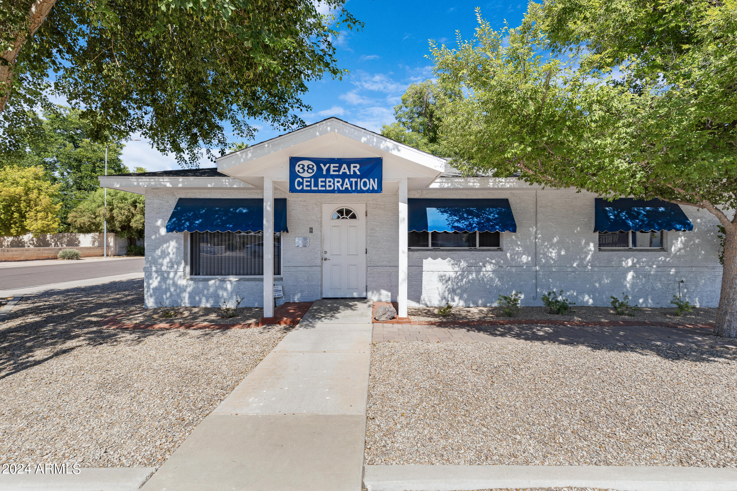 923 N COUNTRY CLUB Drive