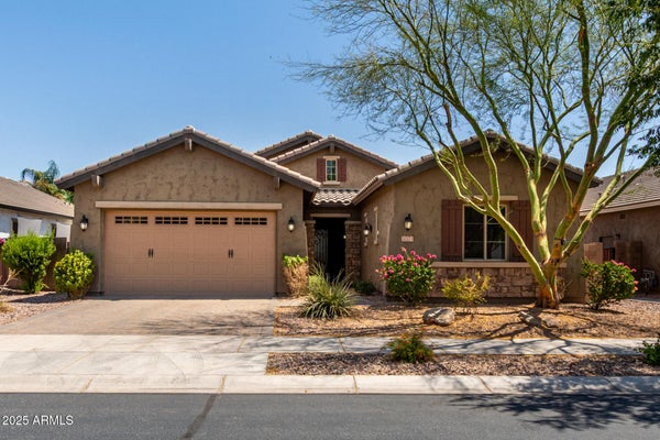 20273 E RAVEN DR, QUEEN CREEK, AZ 85142 - Image b538ddbb7affa5d7ccbfbdcbdb8da8c2/812040894