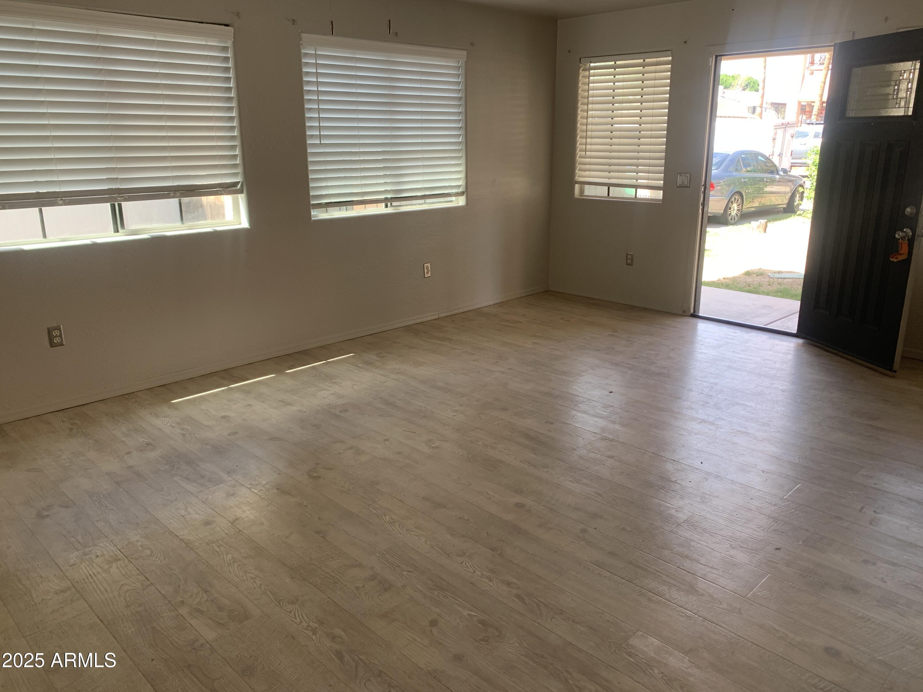 141 N PASADENA --