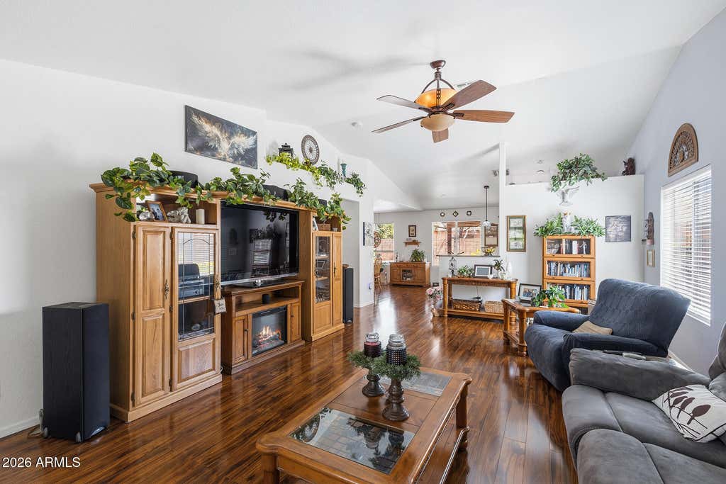 Photo of 1034 W 13th Avenue, Apache Junction, AZ 85120 (MLS # 7033354)