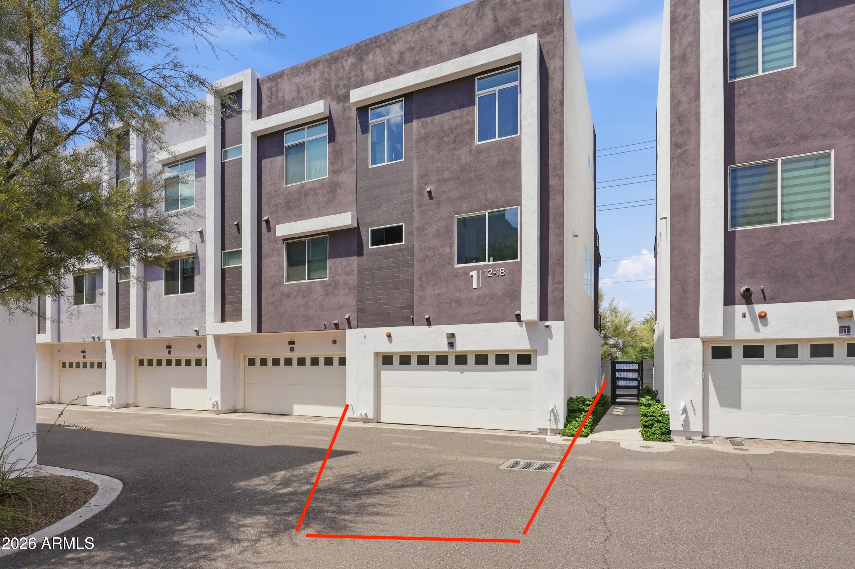 4444 N 25TH Street 12